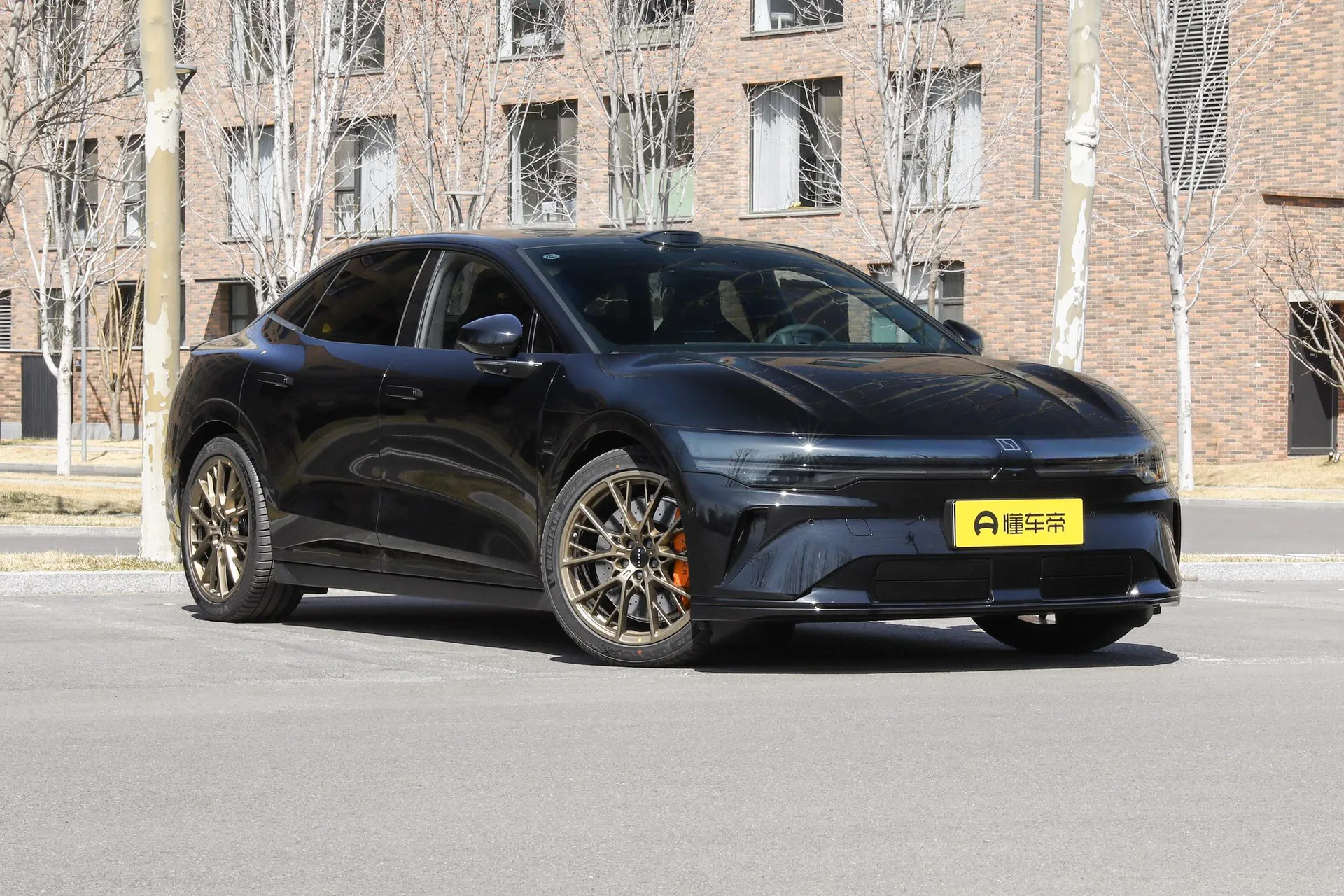  007 AWD Max 75kWh