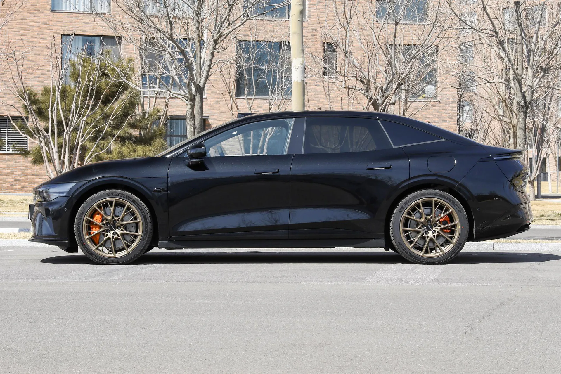  007 AWD Max 75kWh