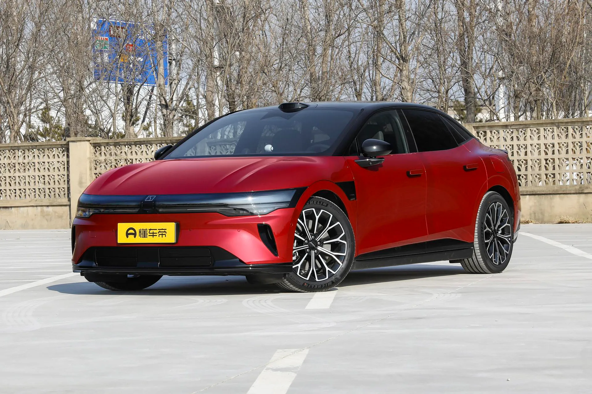  007 AWD Max 75kWh