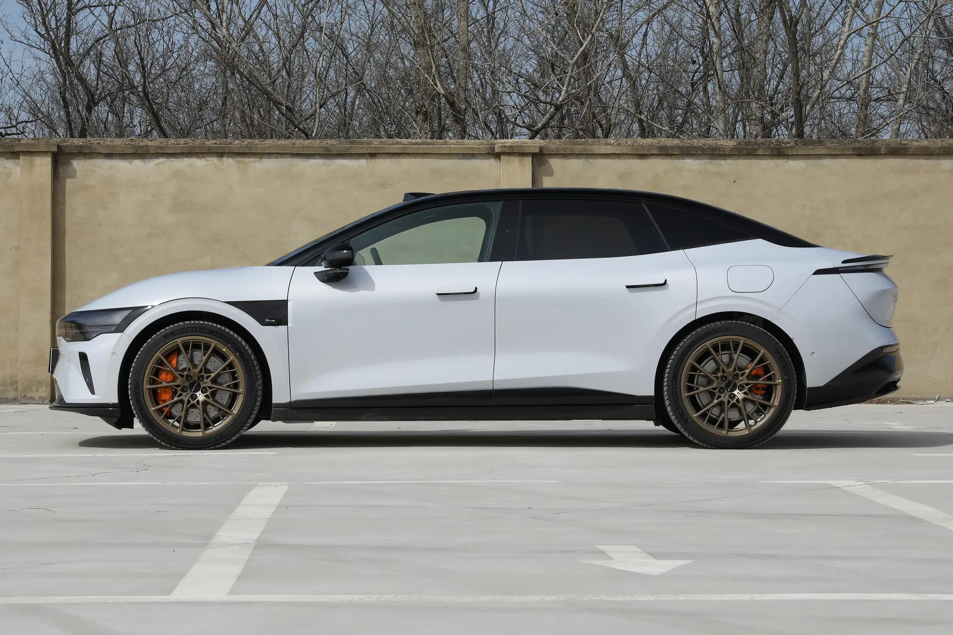  007 AWD Max 75kWh
