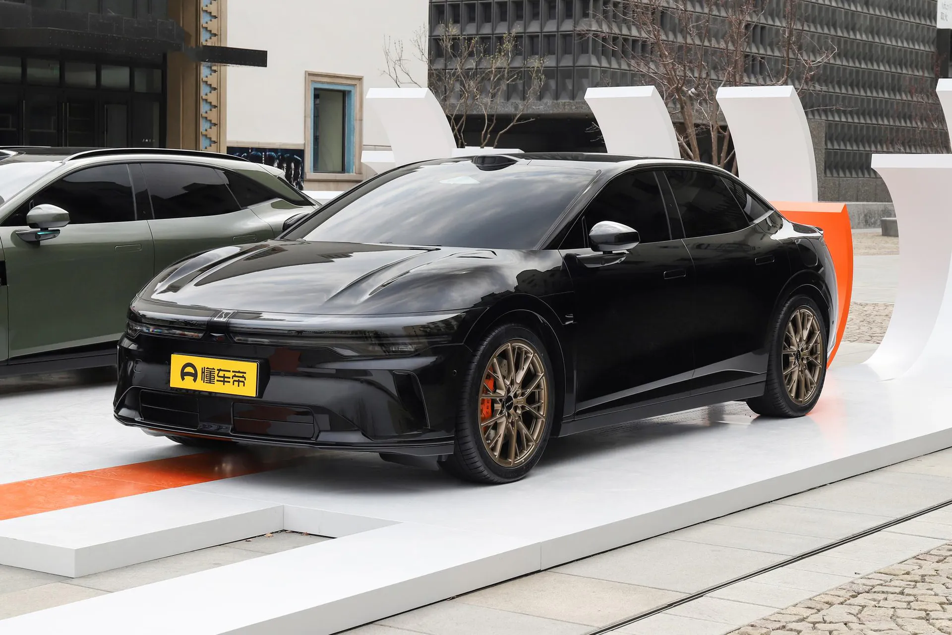  007 Long Range AWD Ultra 103kWh