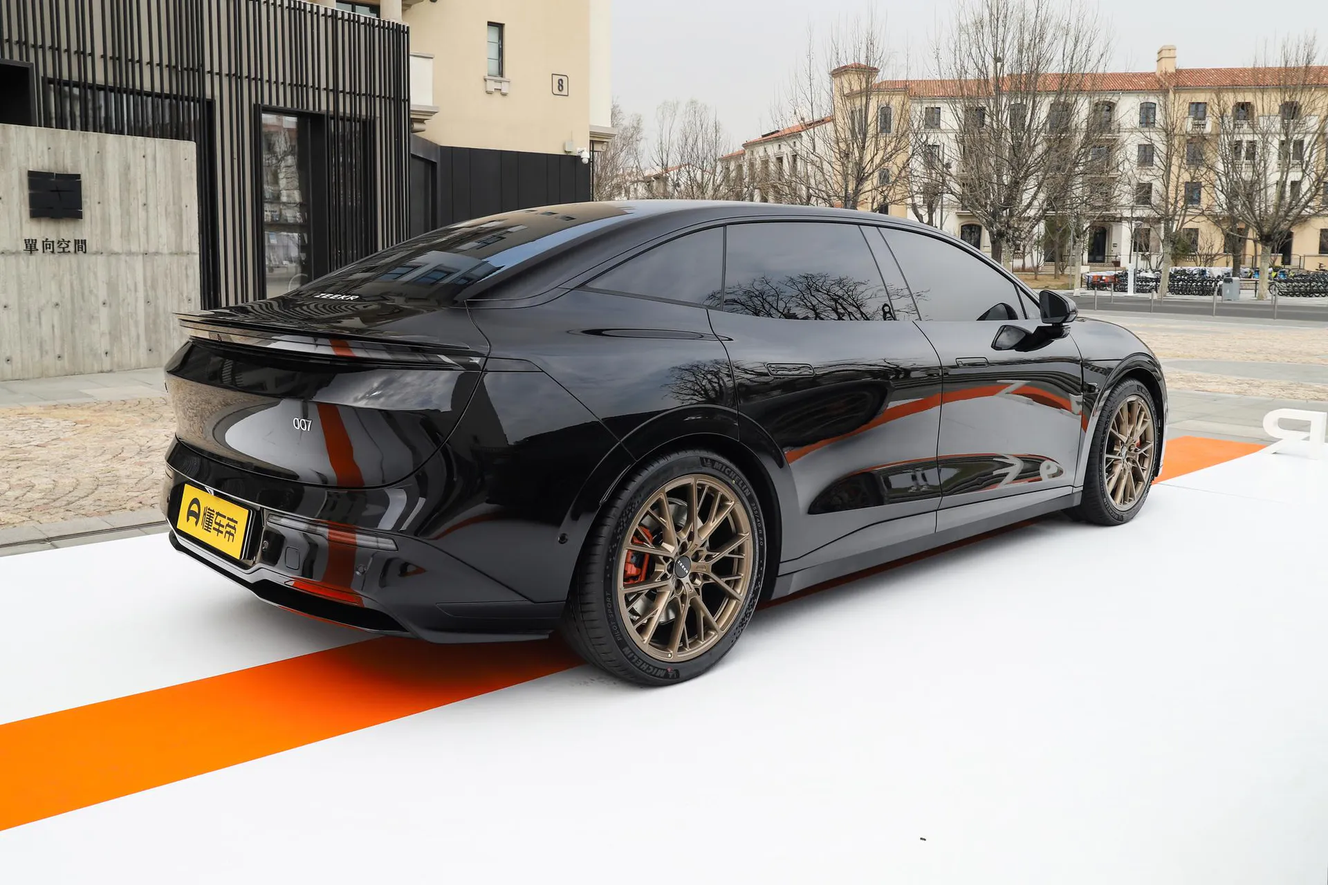 007 Long Range AWD Ultra 103kWh