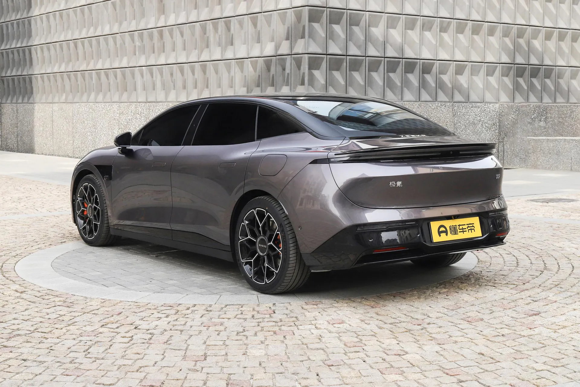  007 Long Range AWD Ultra 103kWh
