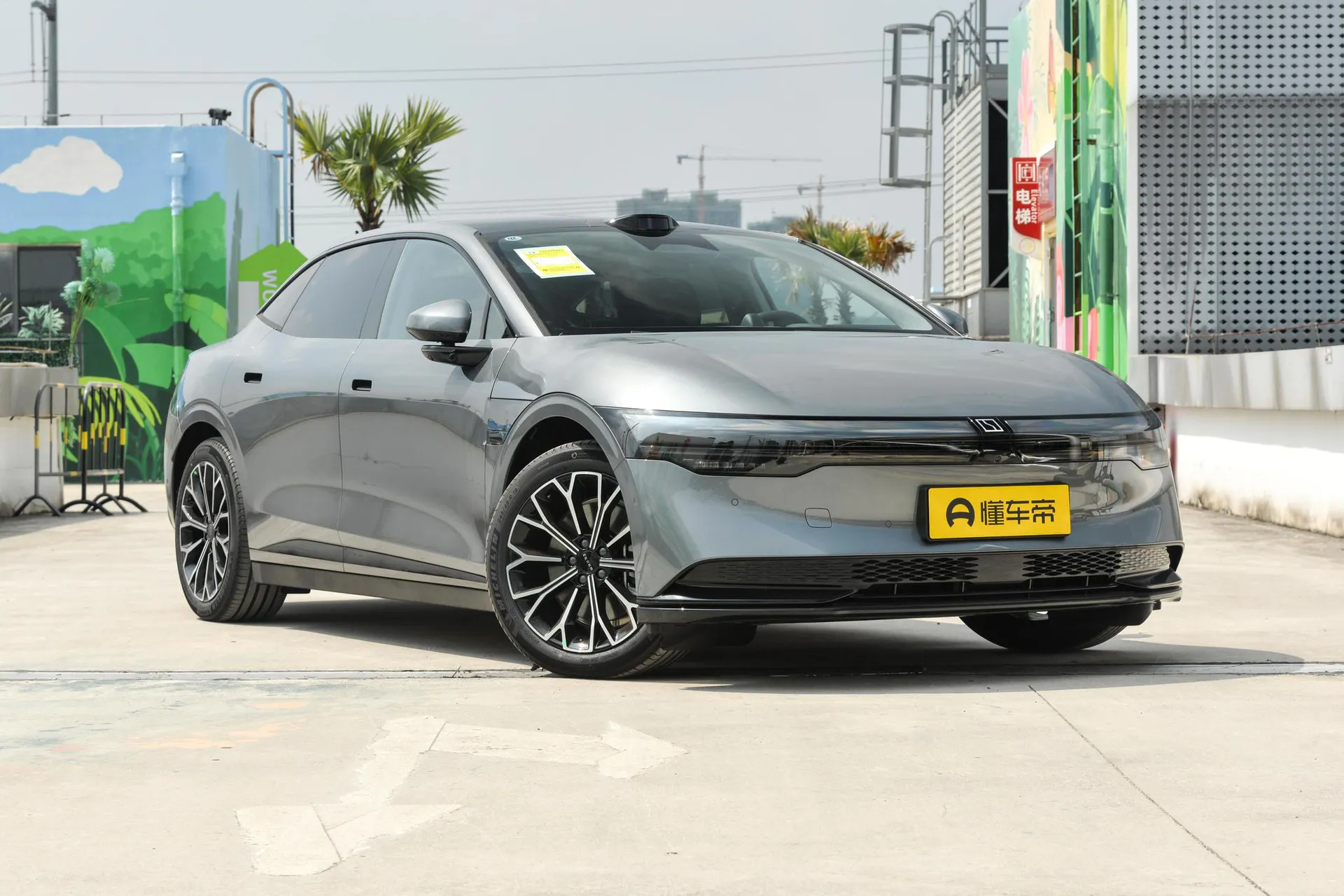  007 RWD Smart Driving 75kWh