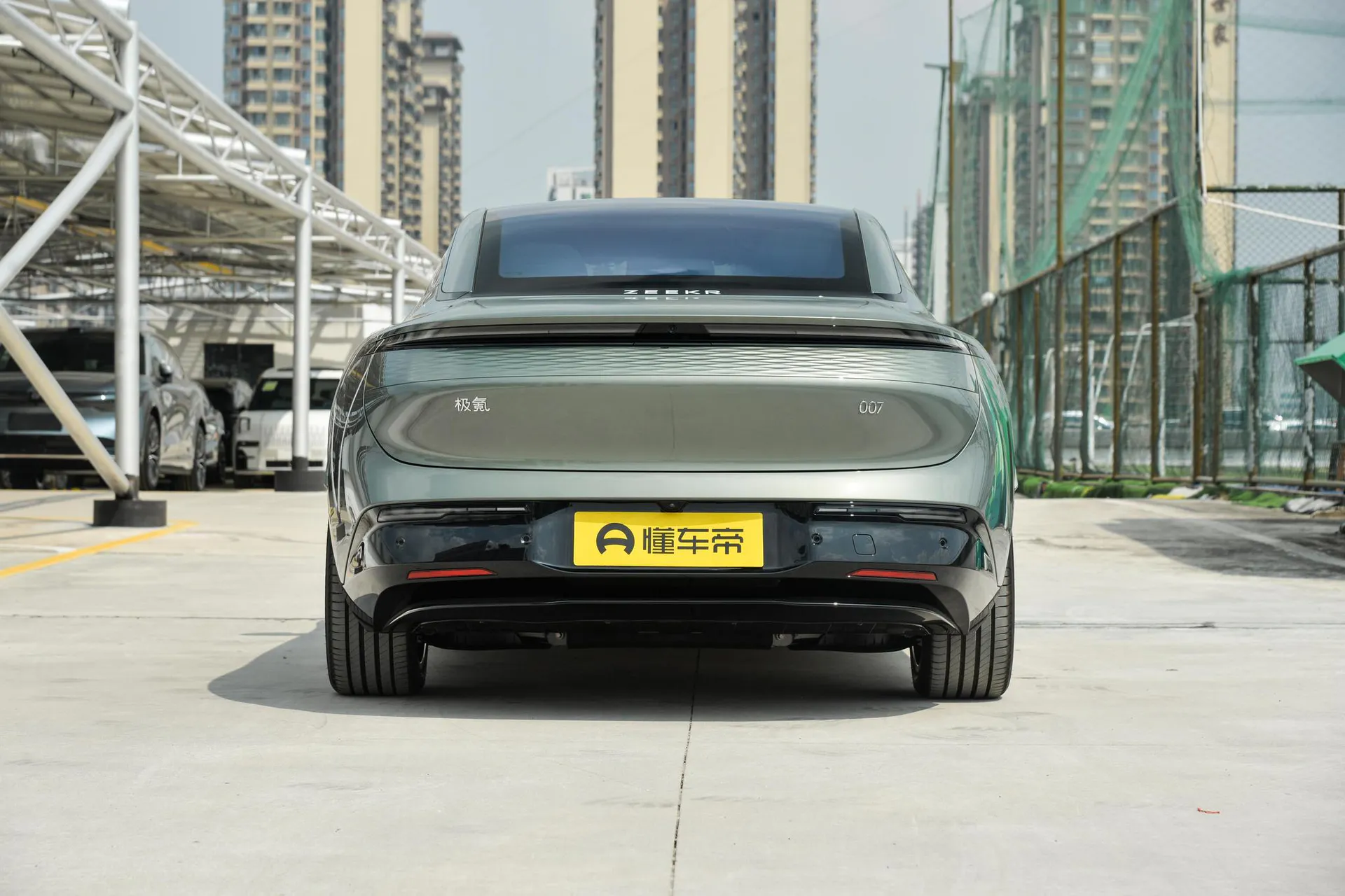  007 RWD Smart Driving 75kWh