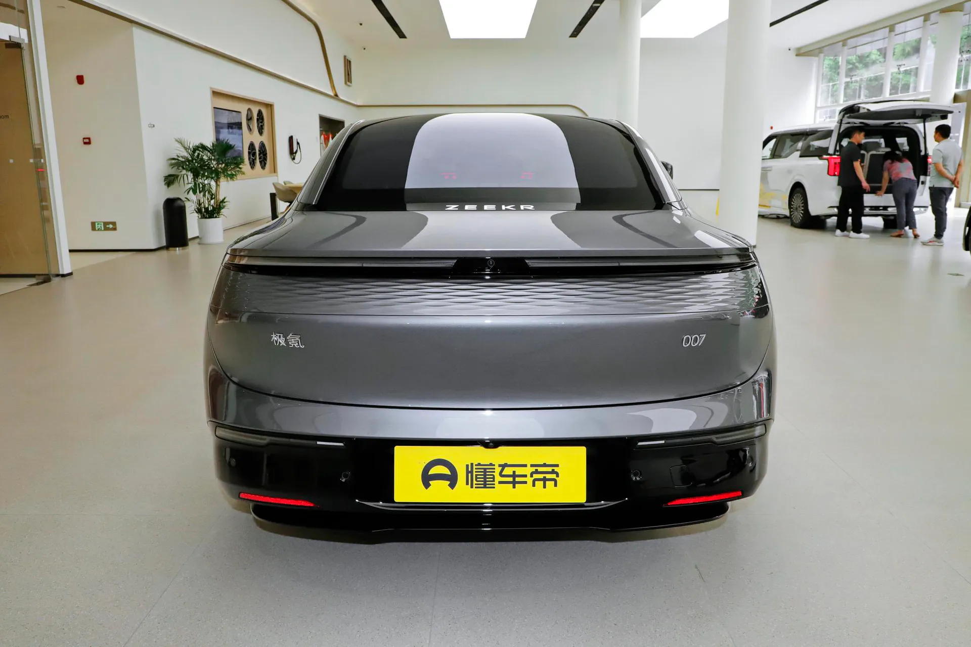  007 Long Range RWD Smart Driving 100kWh