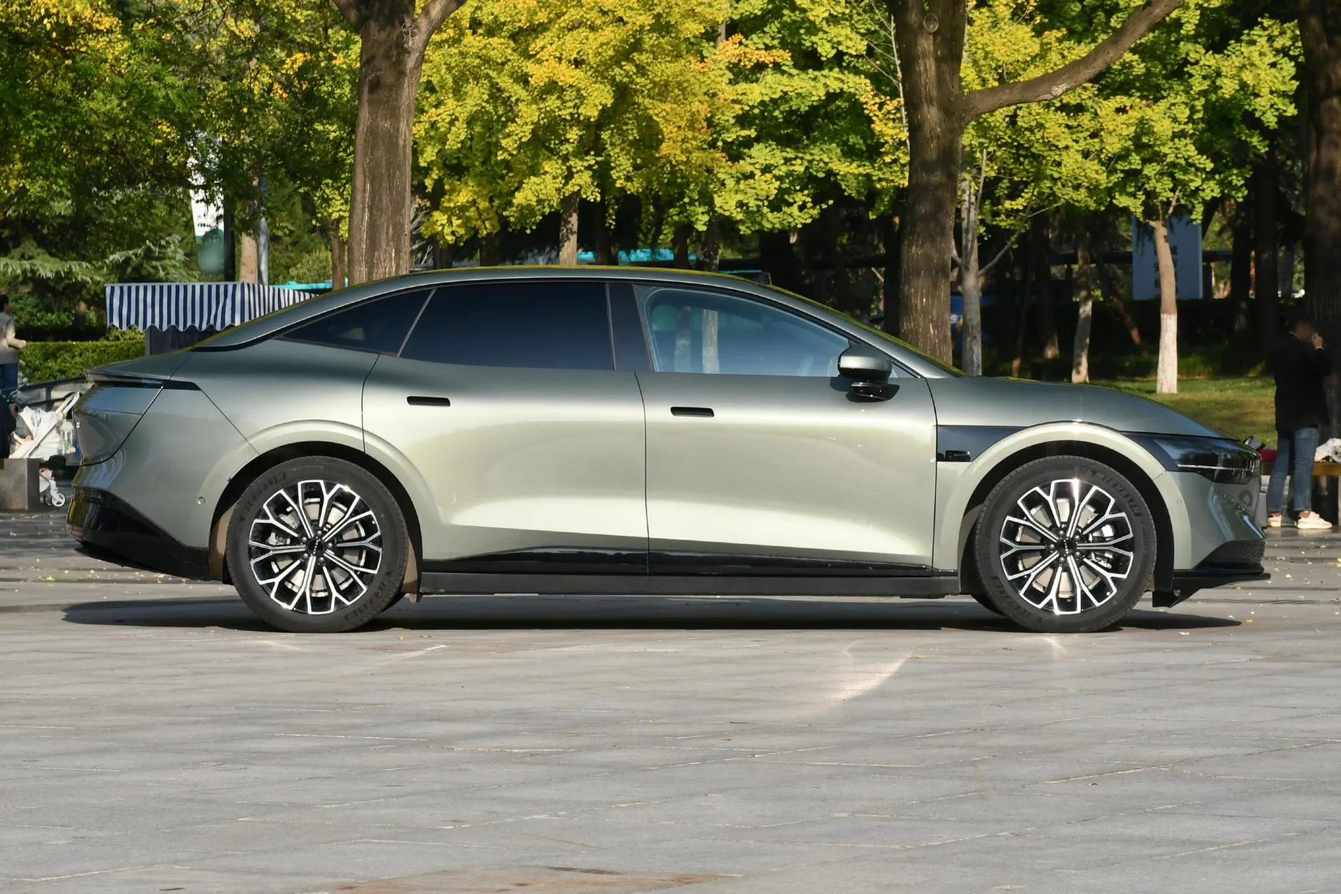  007 Long Range RWD Smart Driving 100kWh