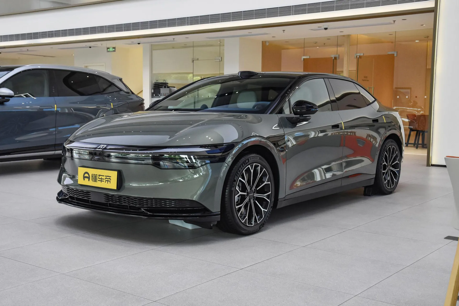  007 Long Range RWD Smart Driving 100kWh