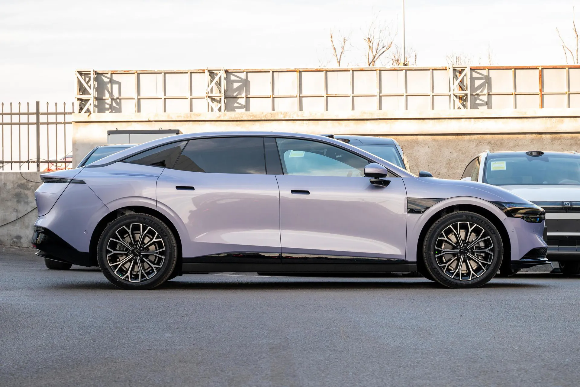  007 Long Range RWD Smart Driving 100kWh