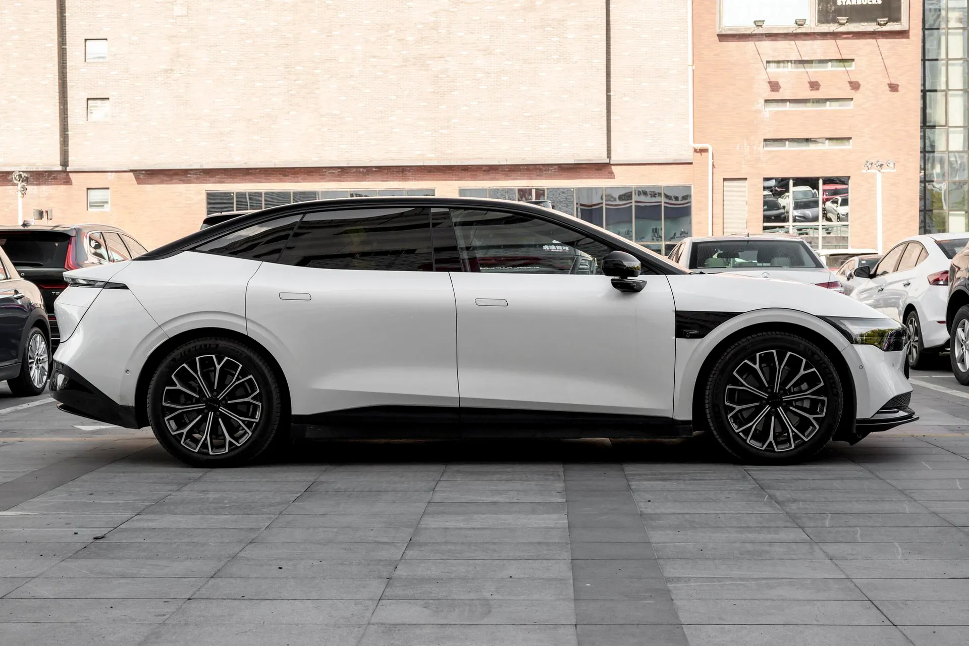  007 Long Range RWD Smart Driving 100kWh
