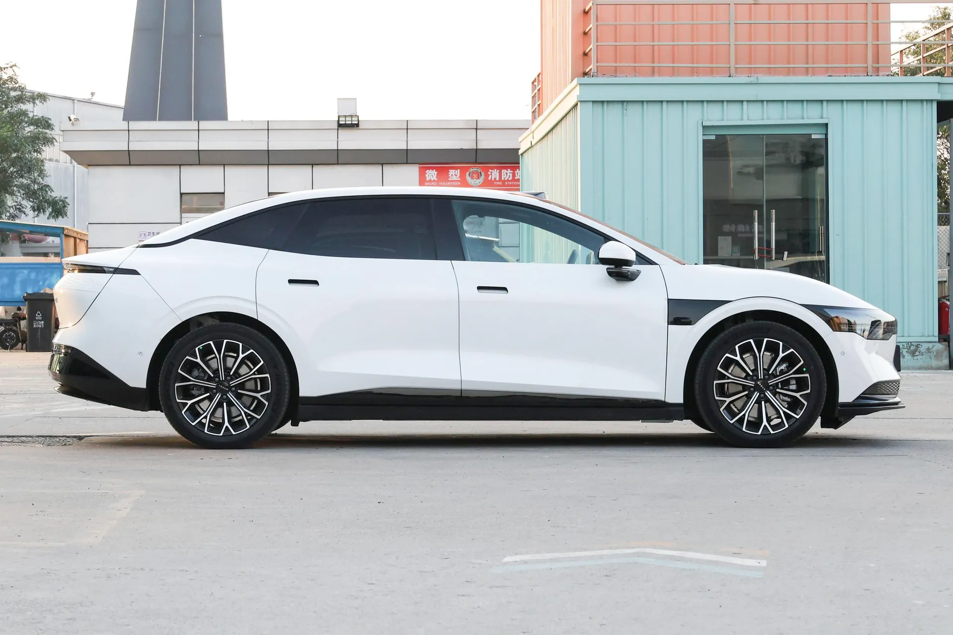  007 Long Range RWD Smart Driving 100kWh