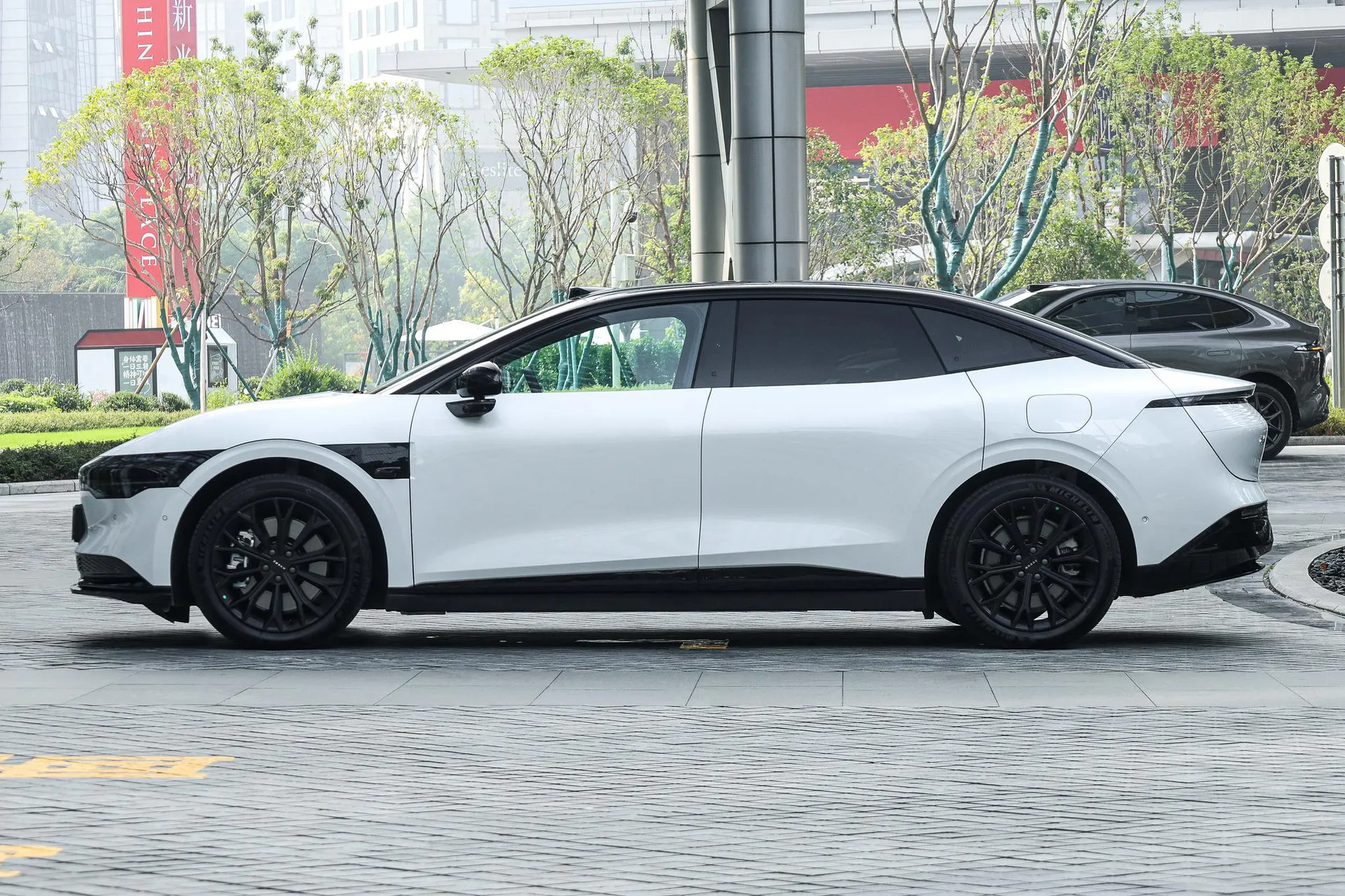  007 Long Range AWD Smart Driving 100kWh