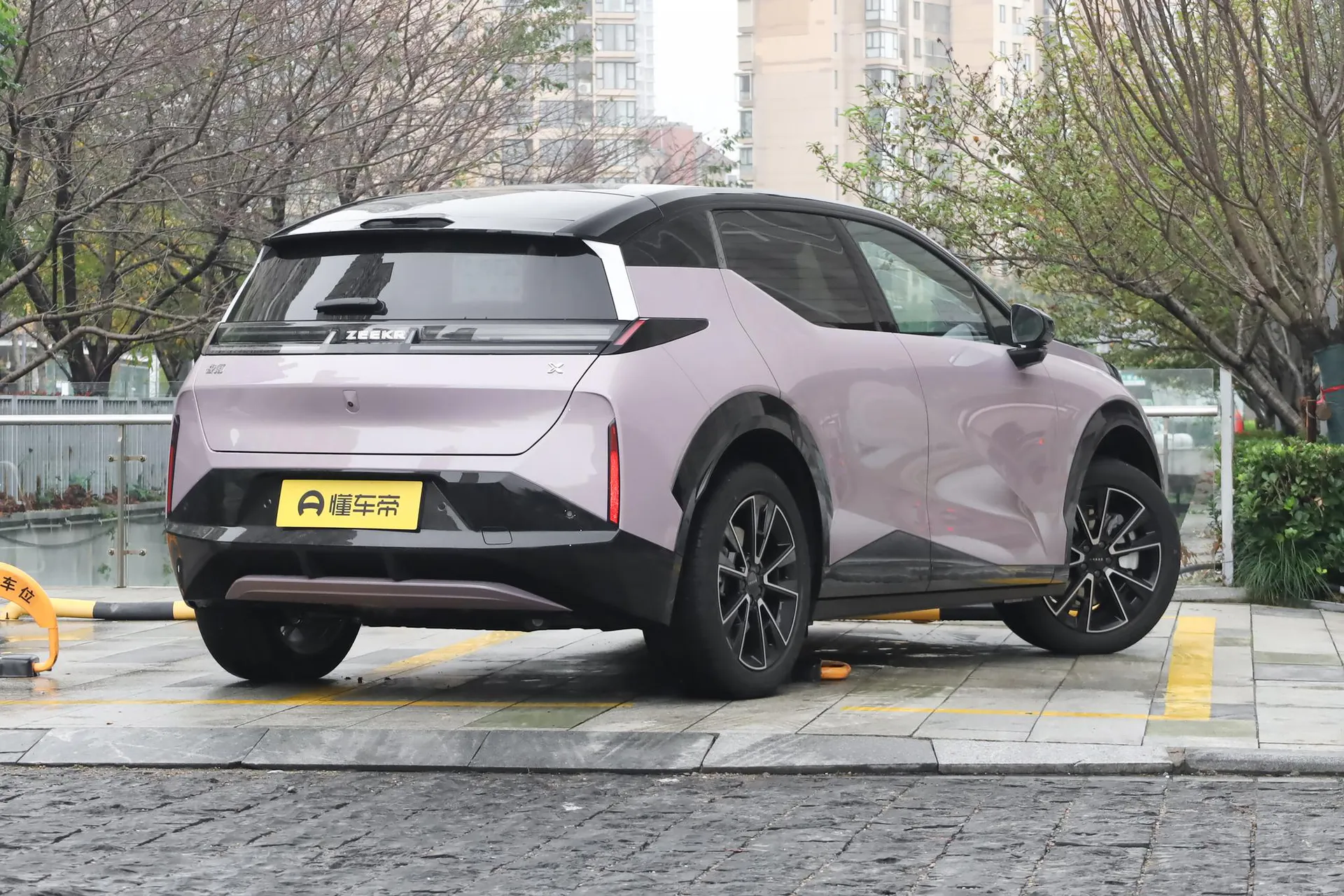  X Max 5-Seater