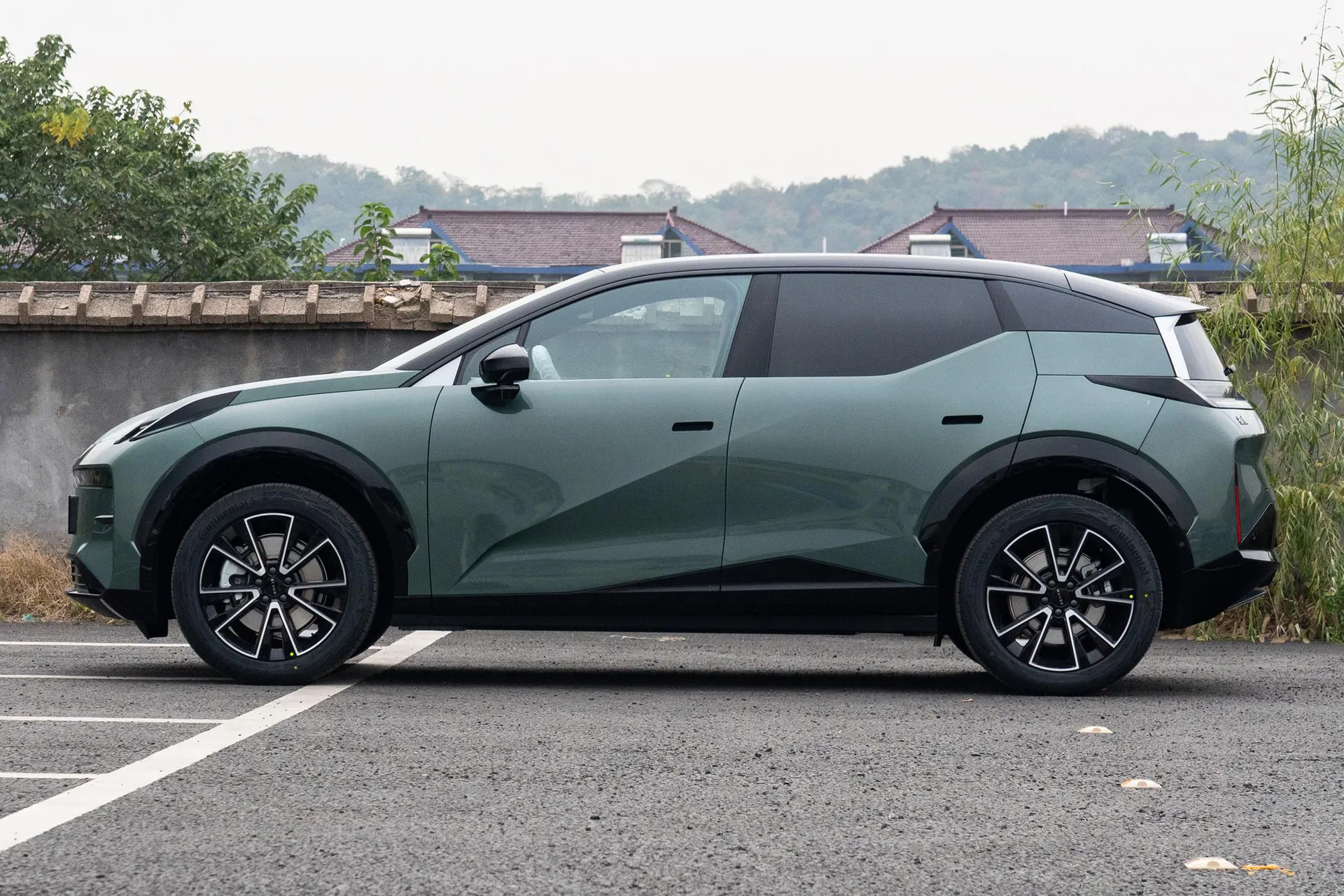  X Max 4-Seater