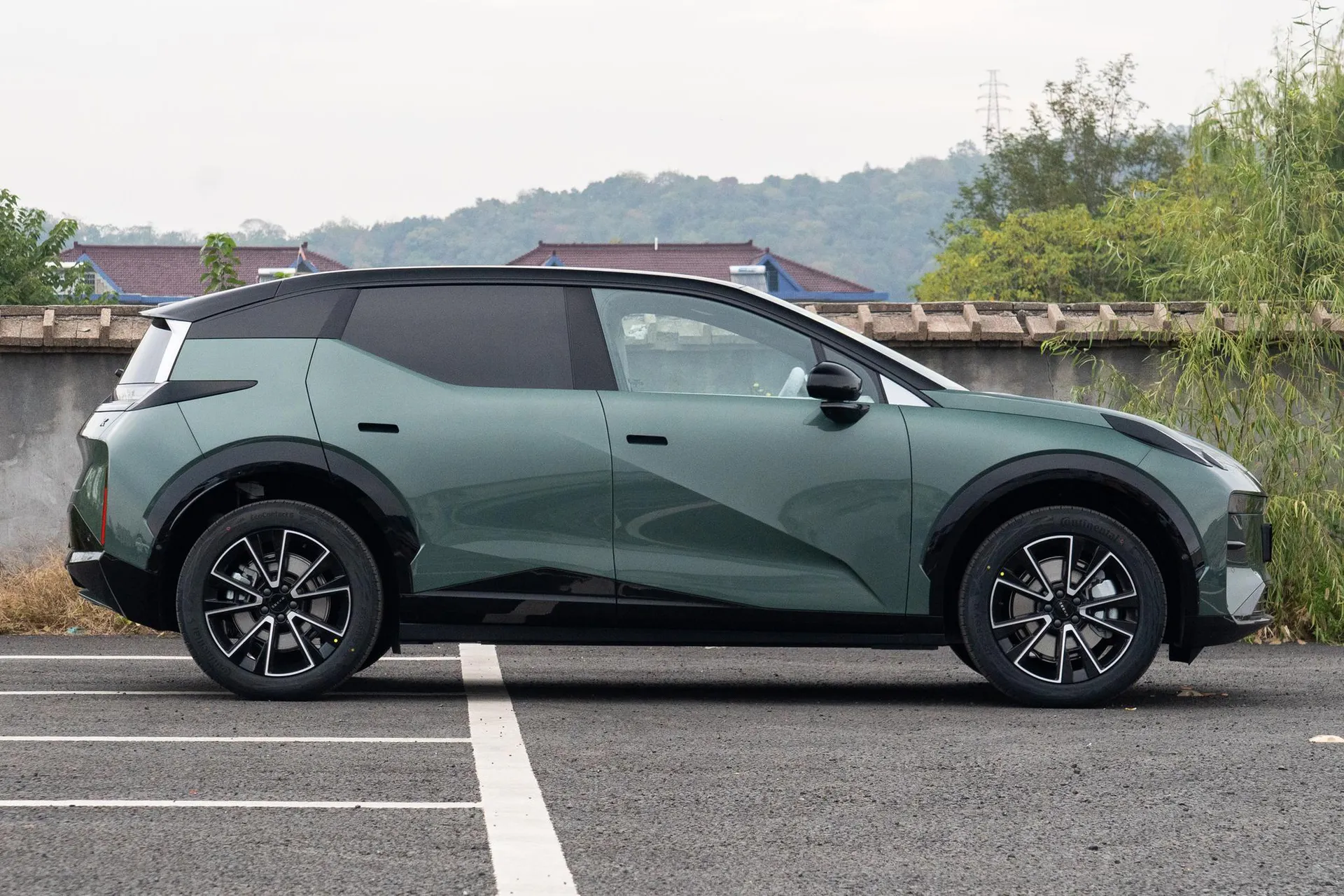  X Max 4-Seater