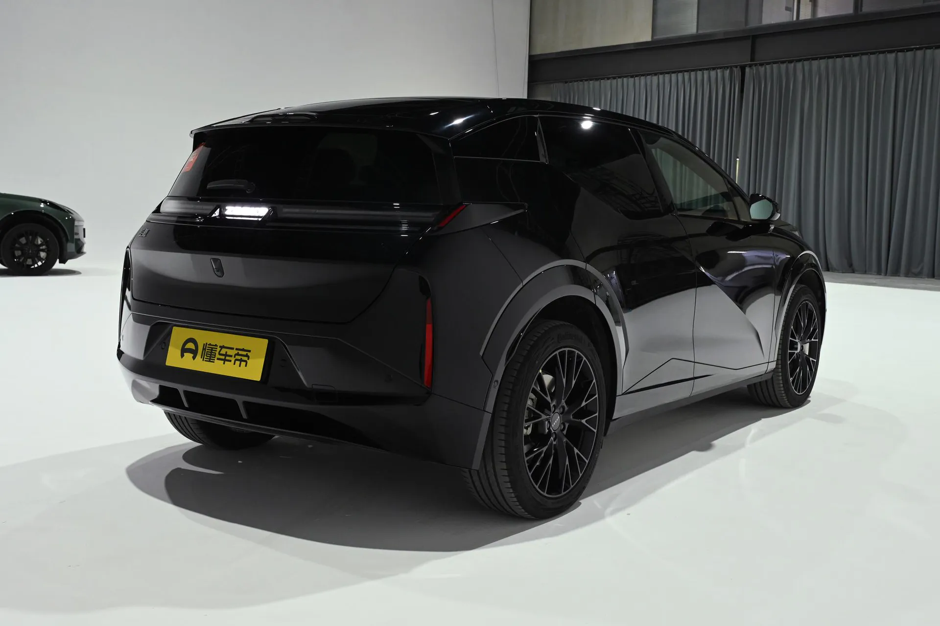  X Ultra 5-Seater