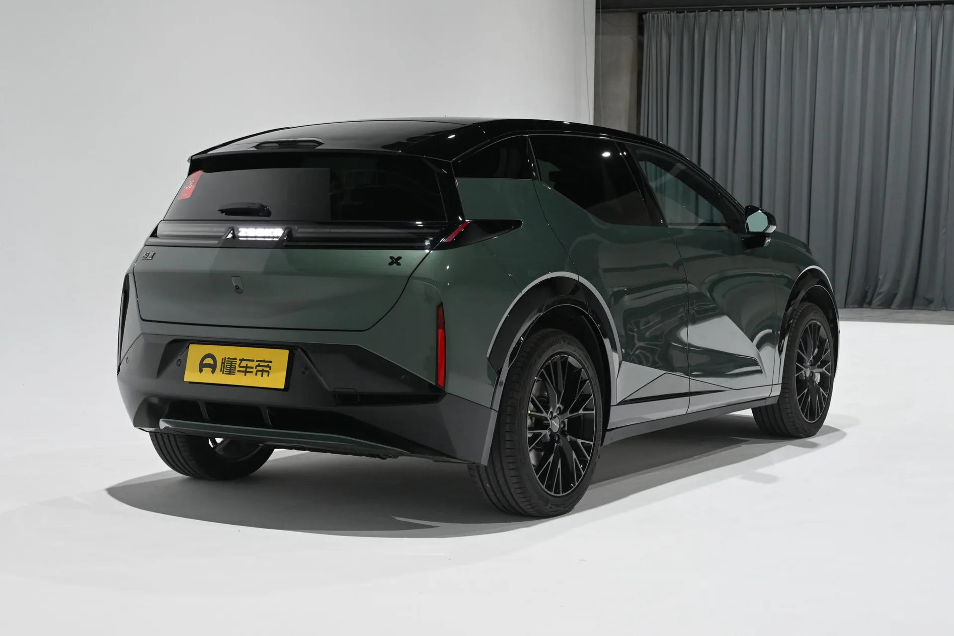  X Ultra 5-Seater