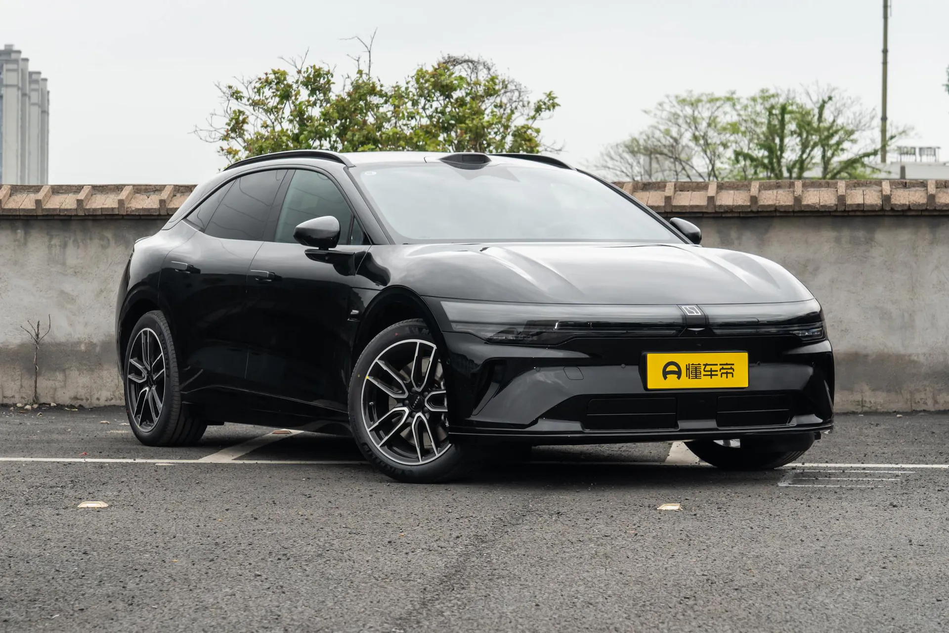  007 GT RWD Max 75kWh