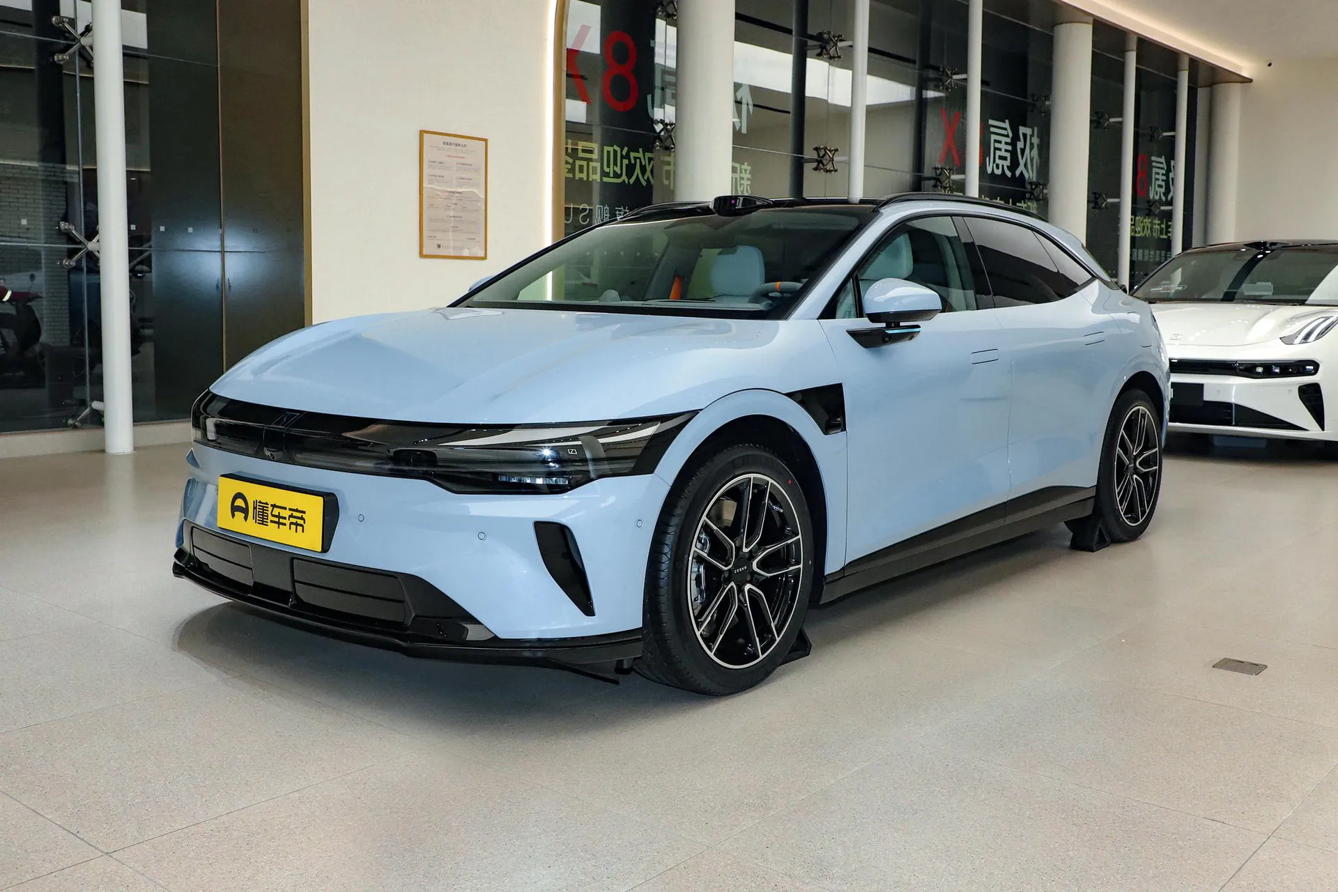  007 GT RWD Max 75kWh