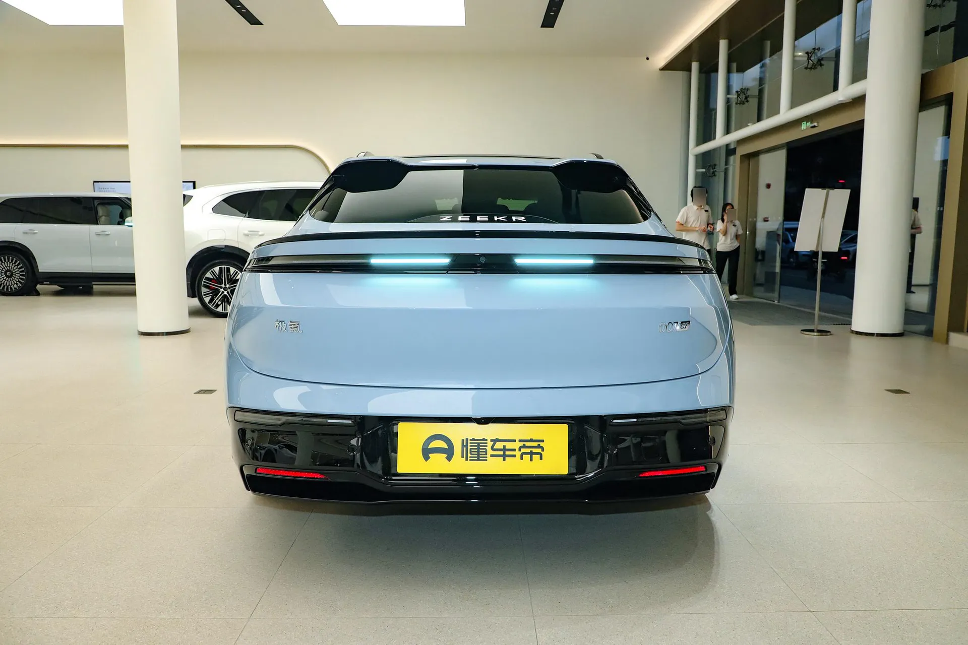  007 GT RWD Max 75kWh