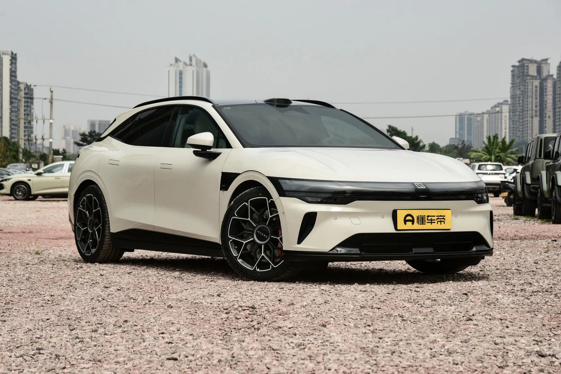  007 GT RWD Max 75kWh