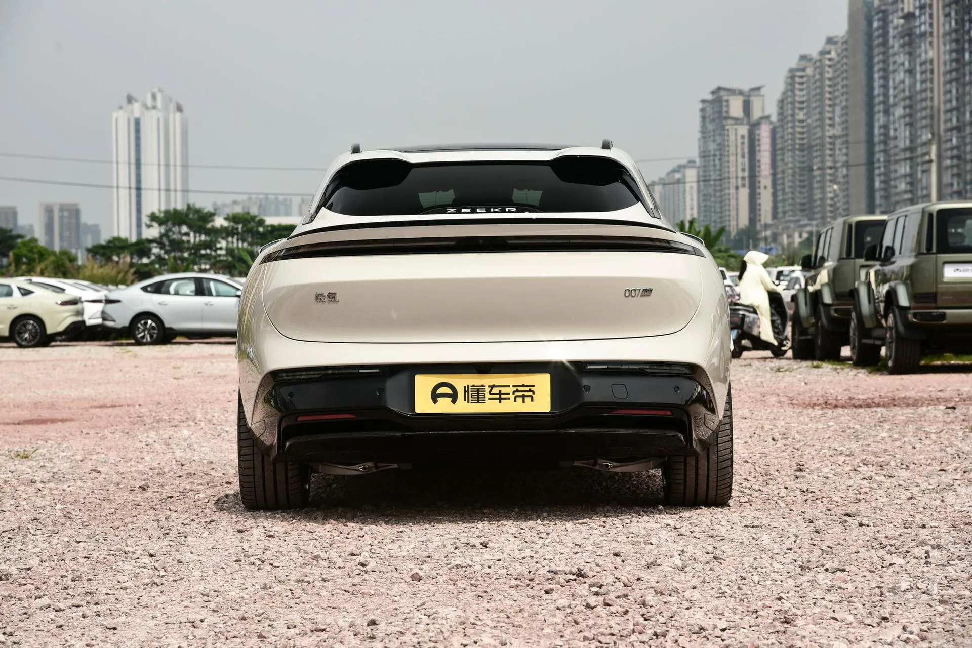  007 GT RWD Max 75kWh