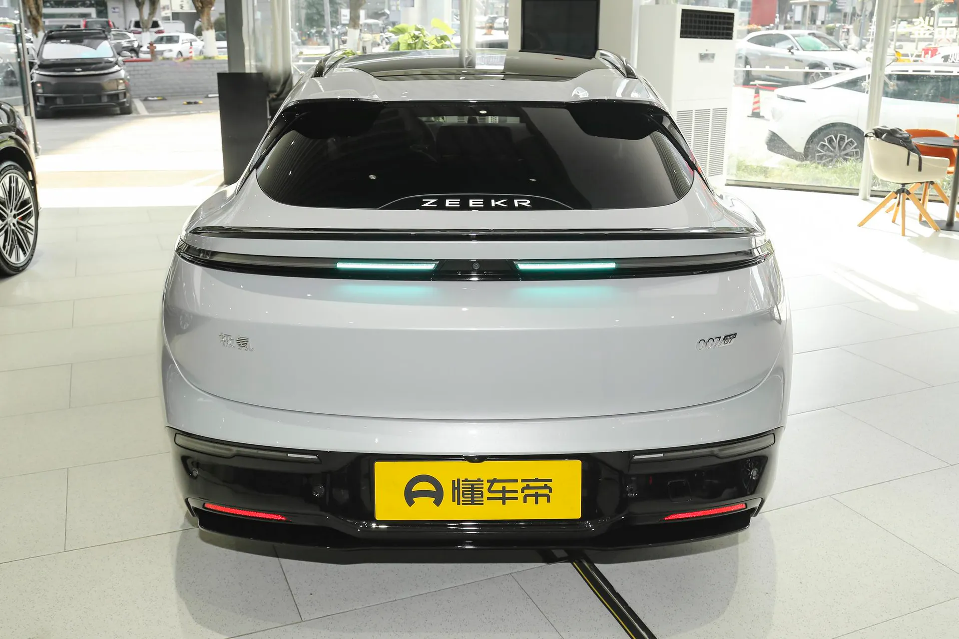  007 GT RWD Max 75kWh