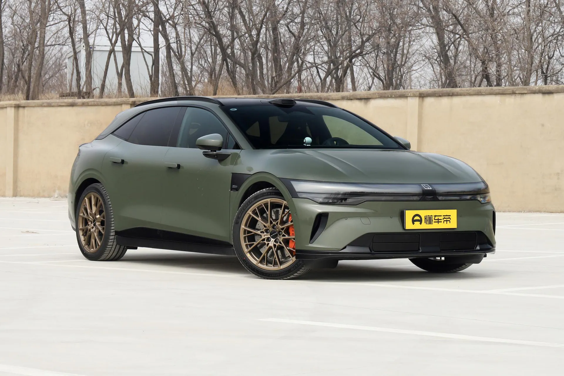  007 GT AWD Max 75kWh