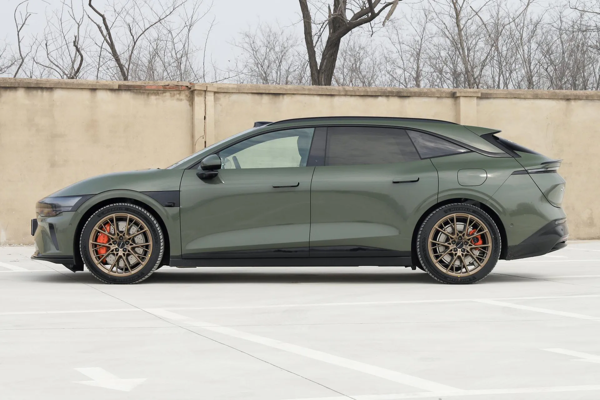  007 GT AWD Max 75kWh