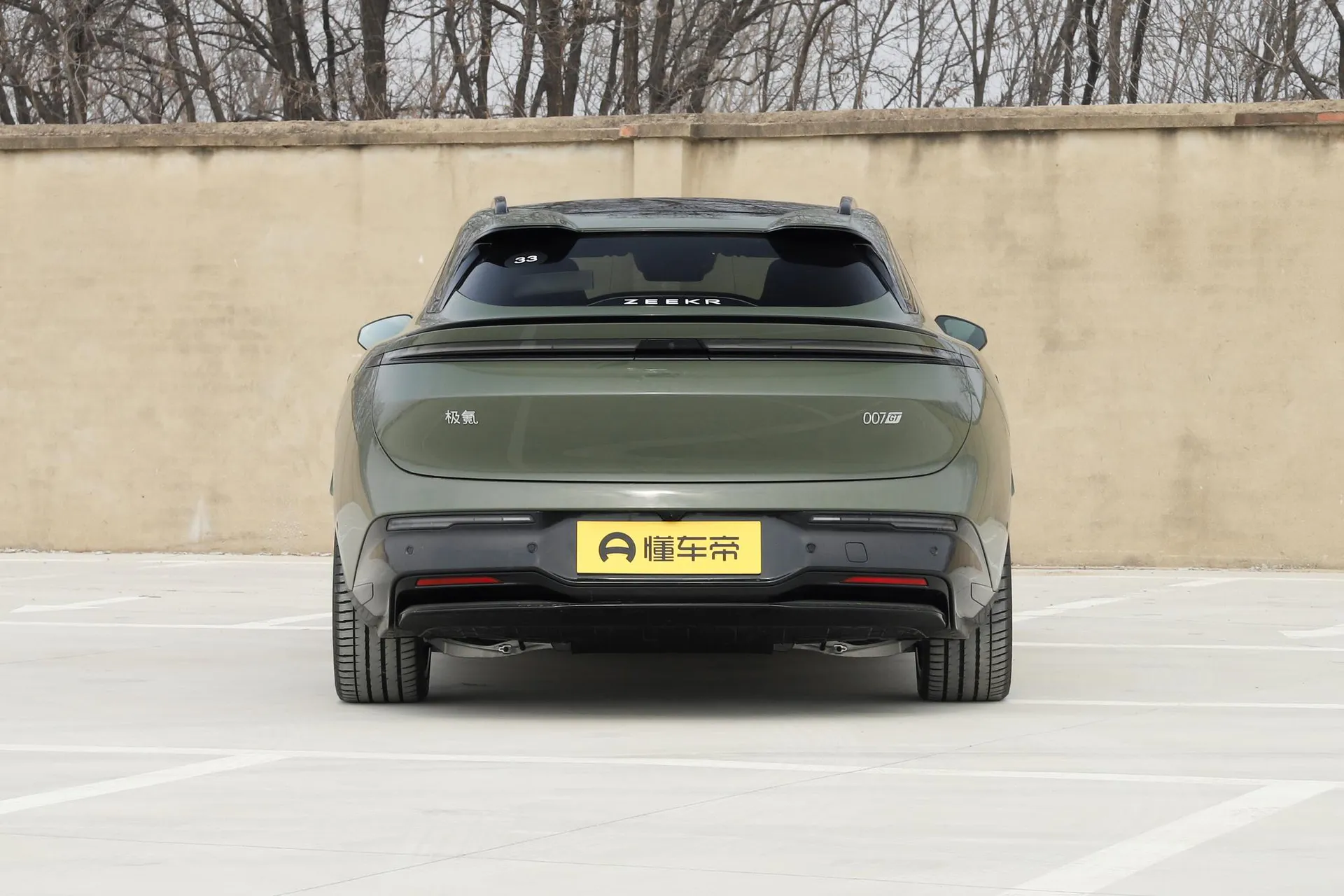  007 GT AWD Max 75kWh