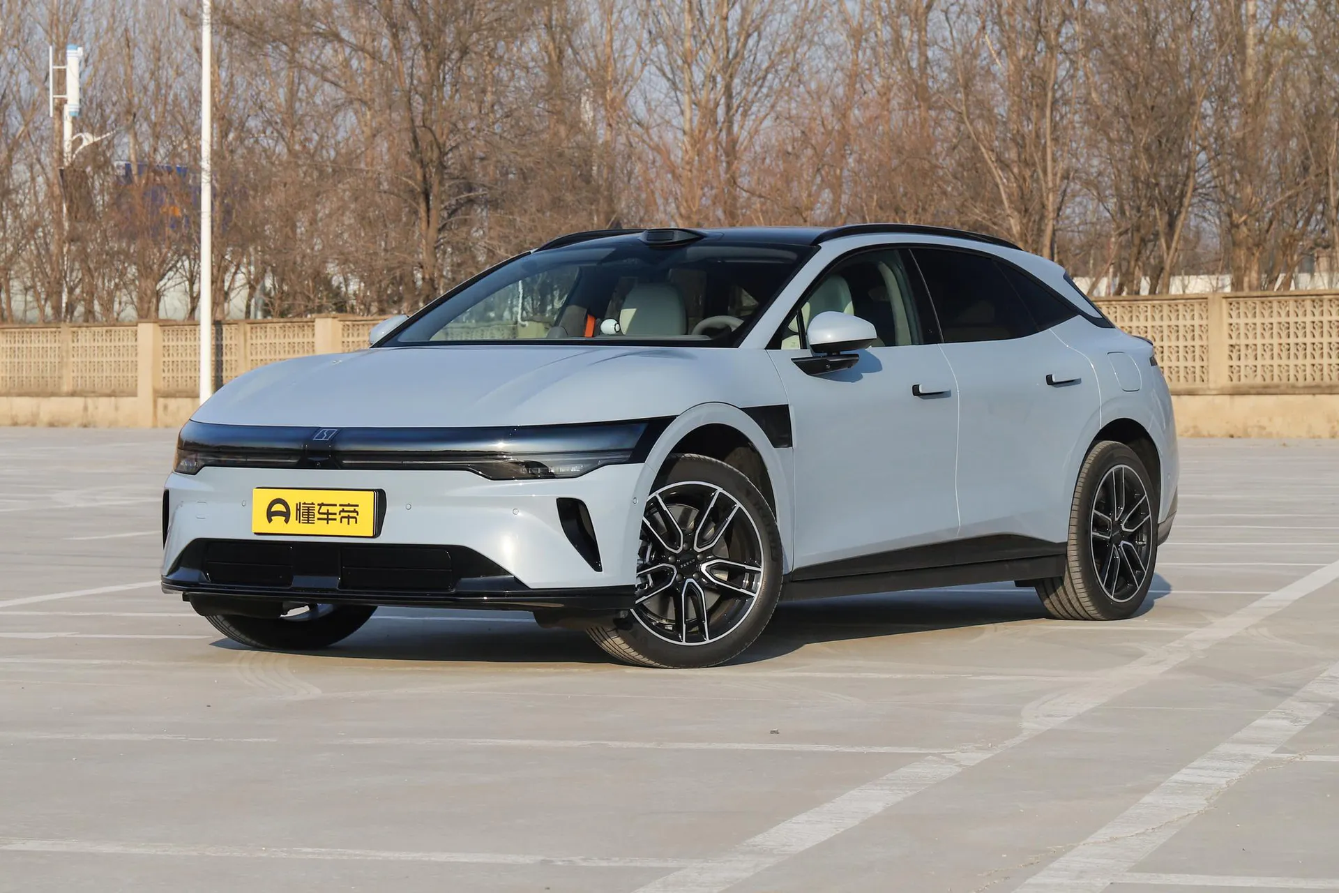  007 GT AWD Max 75kWh