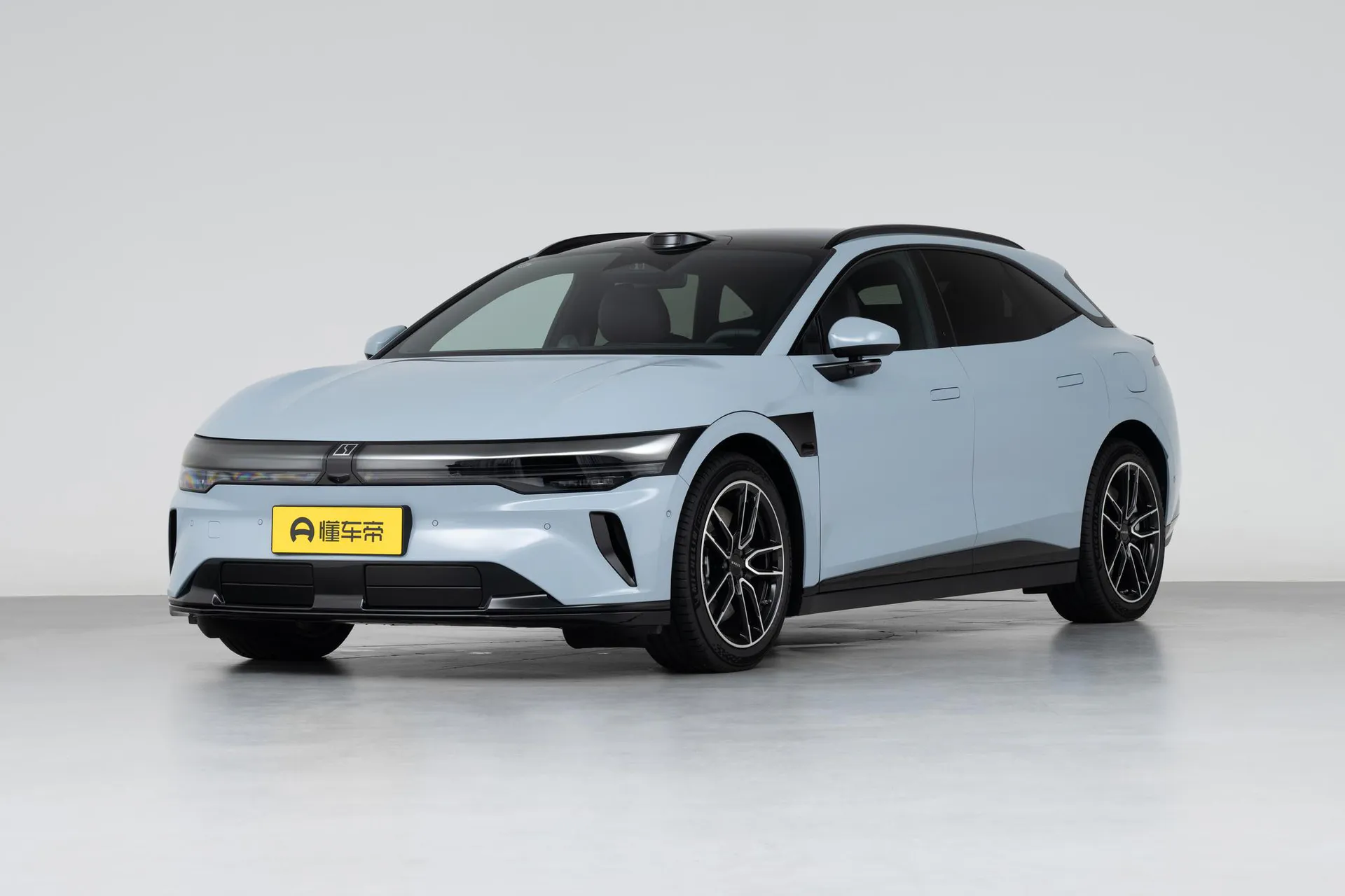  007 GT Long Range AWD Ultra 103kWh