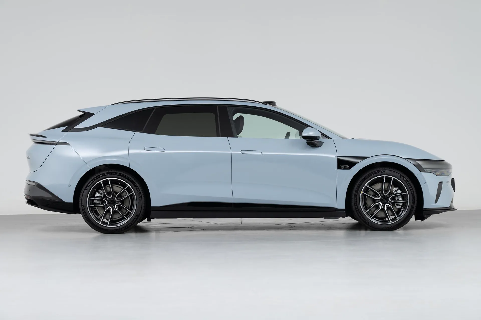  007 GT Long Range AWD Ultra 103kWh