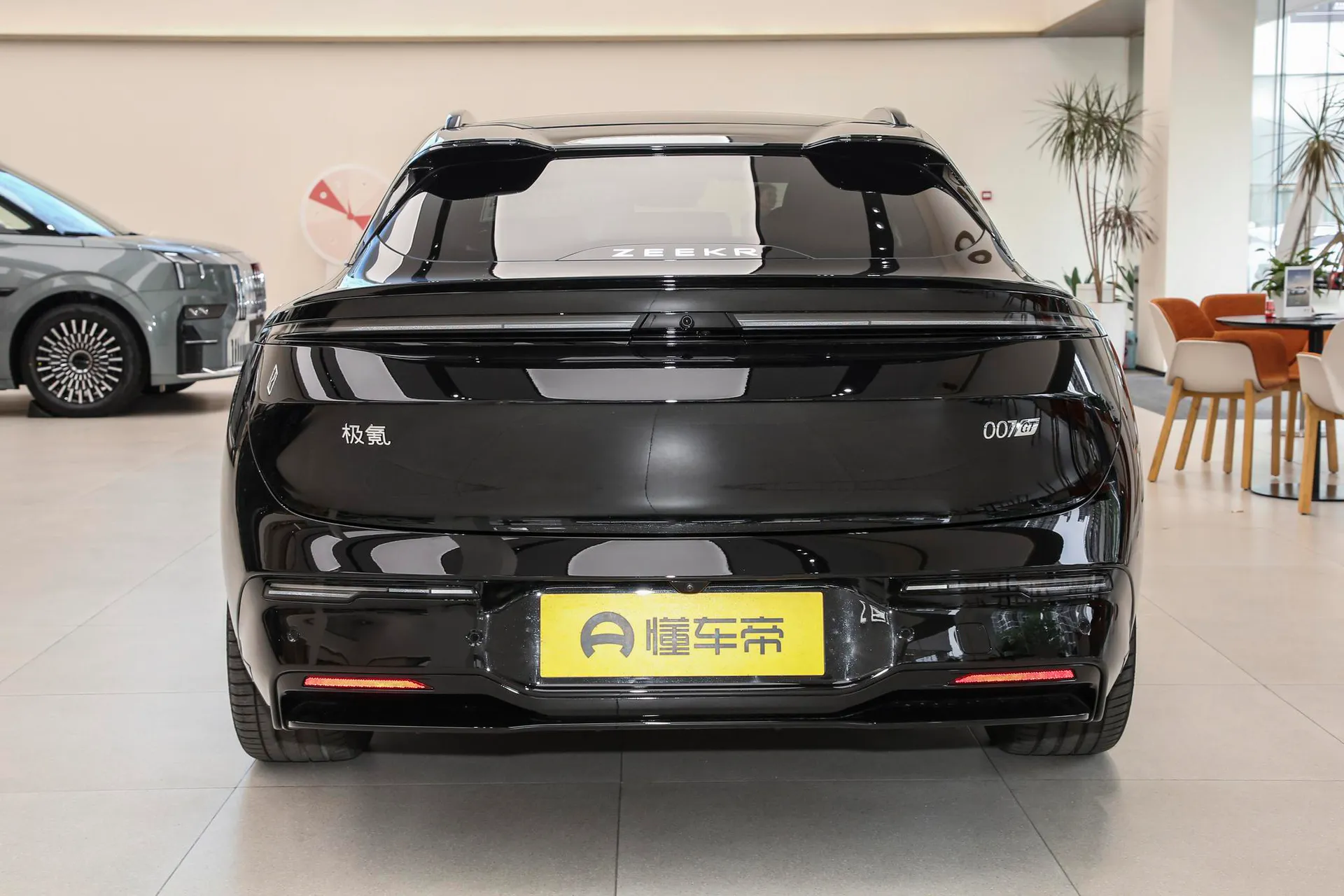  007 GT RWD Smart Driving 75kWh