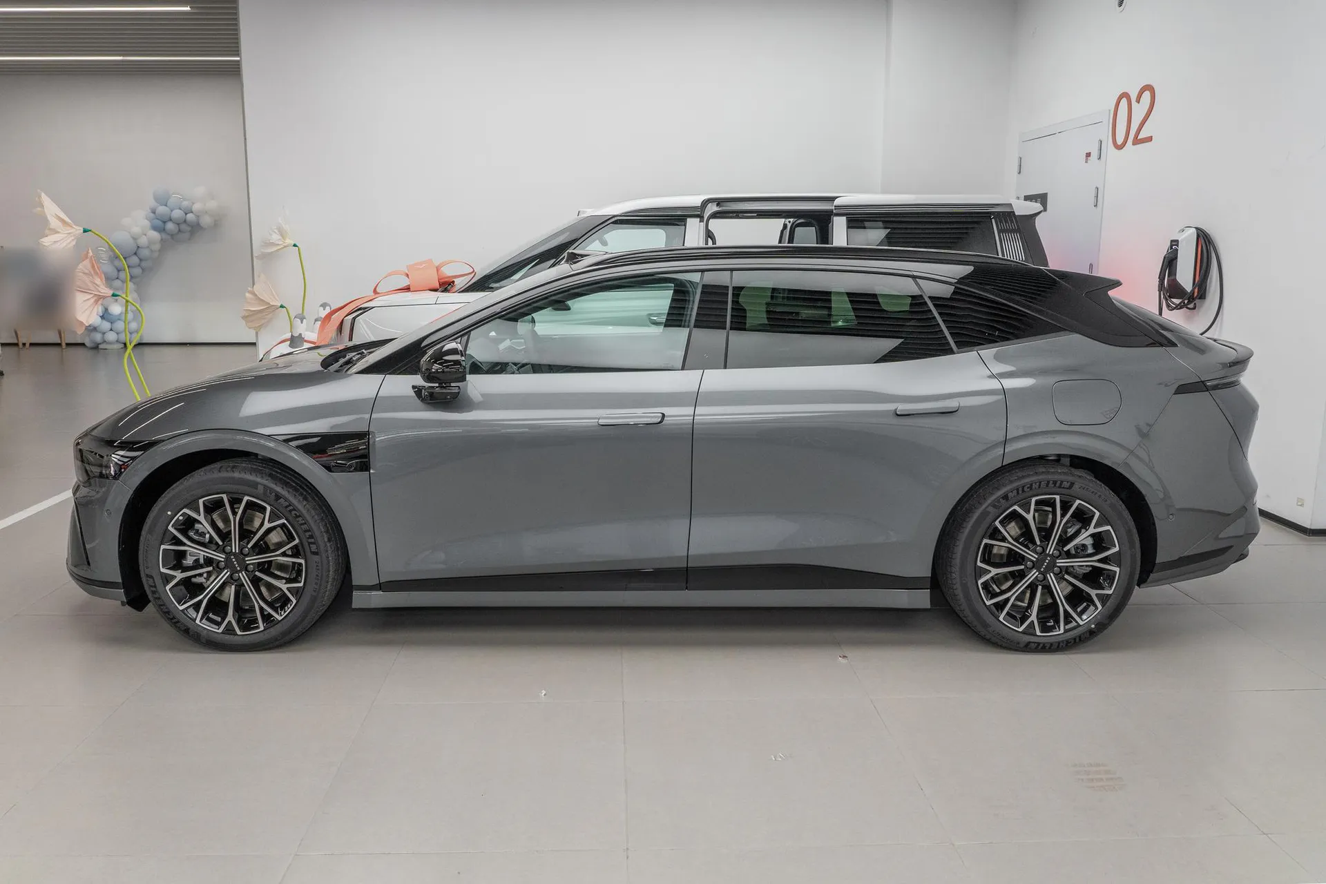  007 GT RWD Smart Driving 75kWh