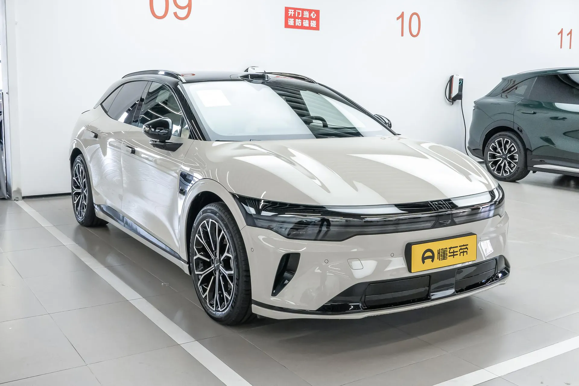  007 GT RWD Smart Driving 75kWh
