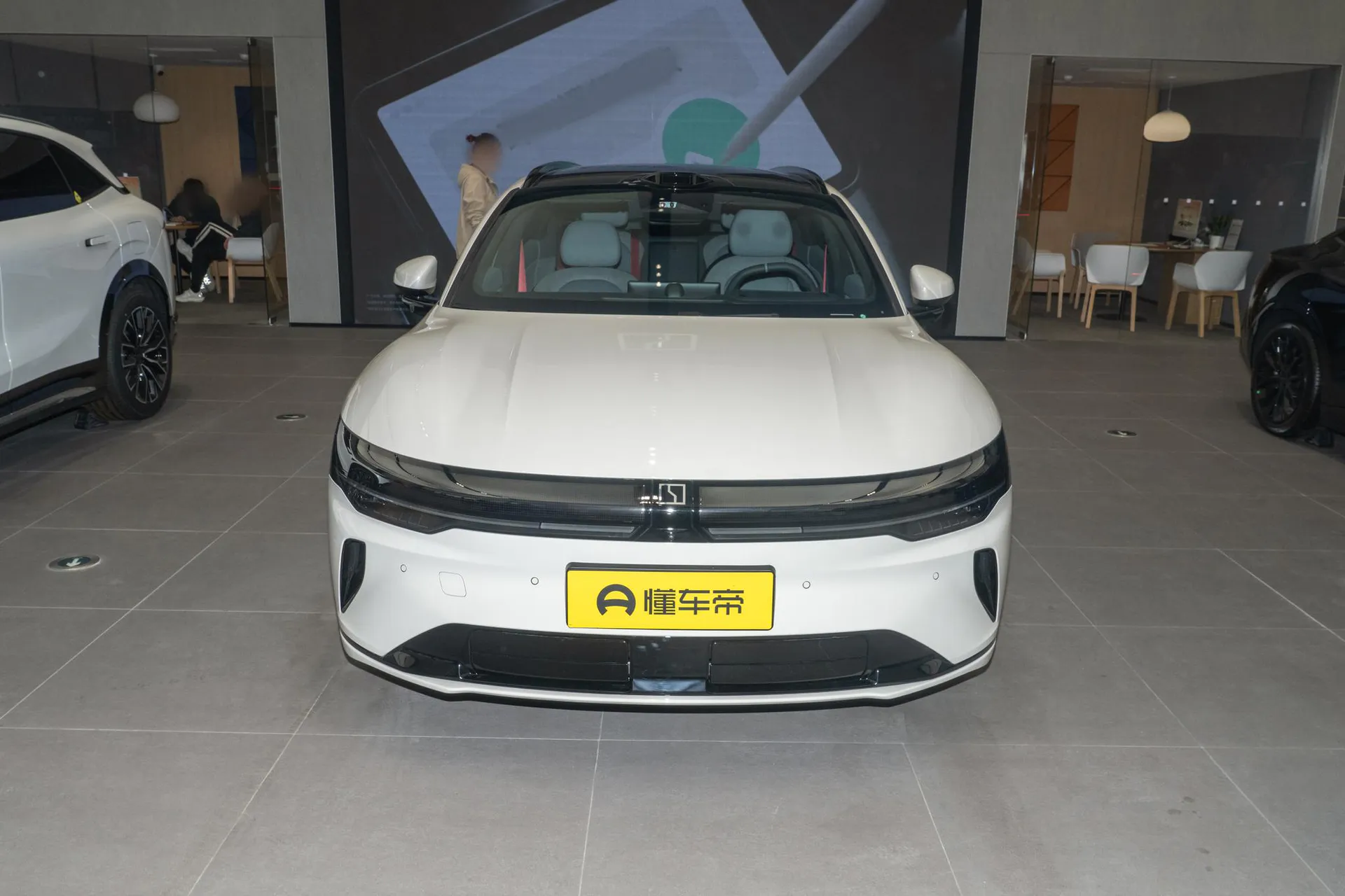  007 GT RWD Smart Driving 75kWh