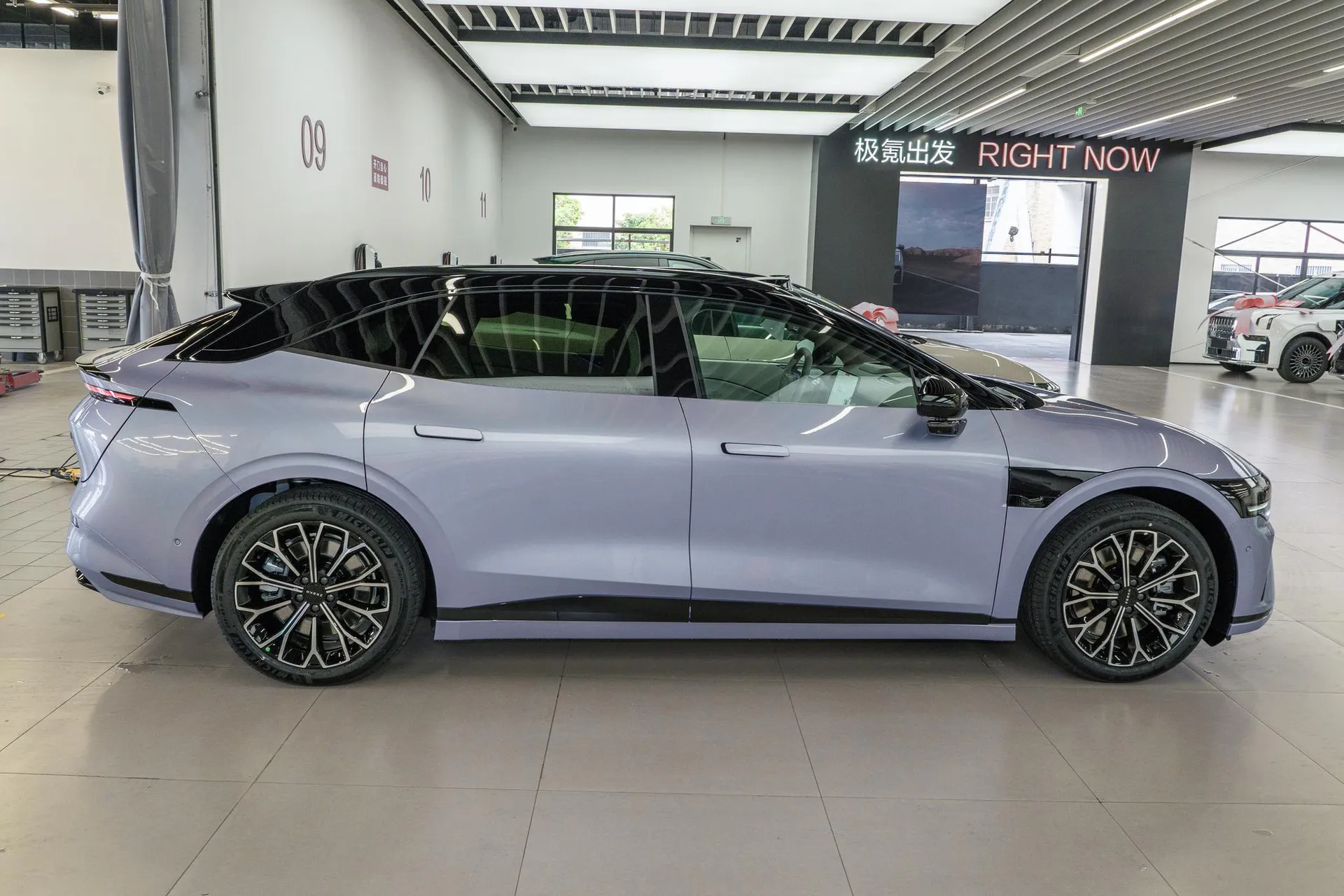  007 GT RWD Smart Driving 75kWh