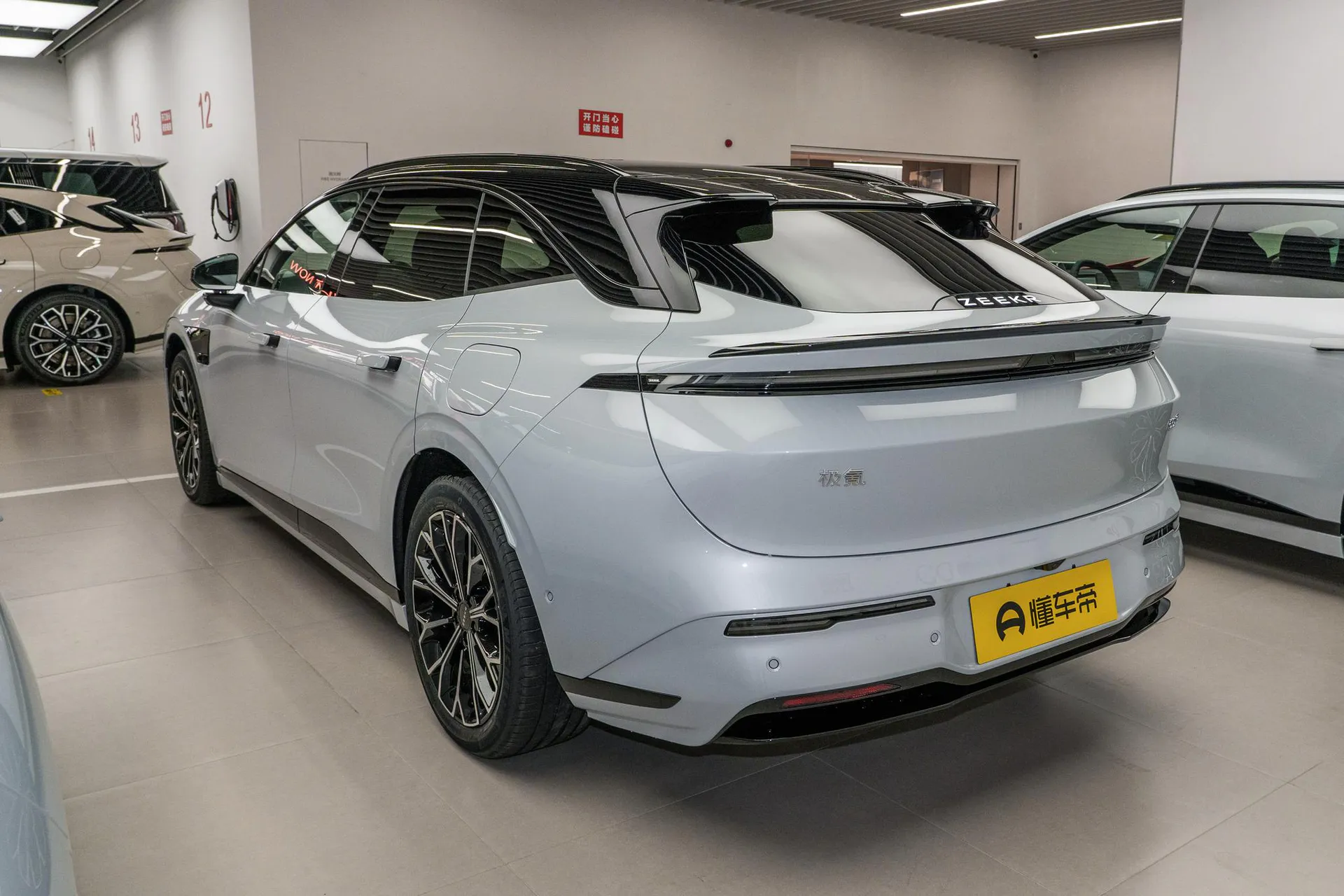  007 GT RWD Smart Driving 75kWh