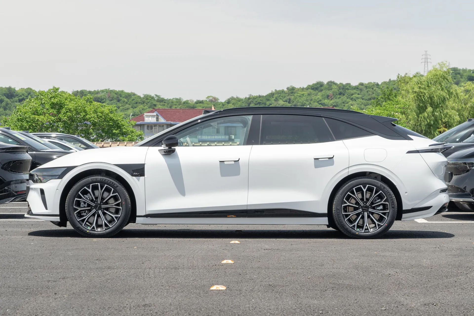  007 GT RWD Smart Driving 75kWh
