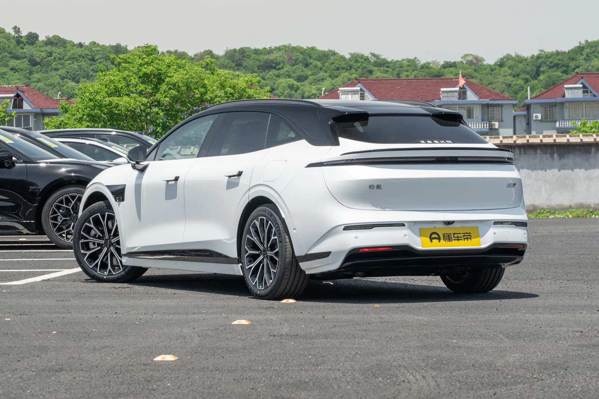  007 GT RWD Smart Driving 75kWh