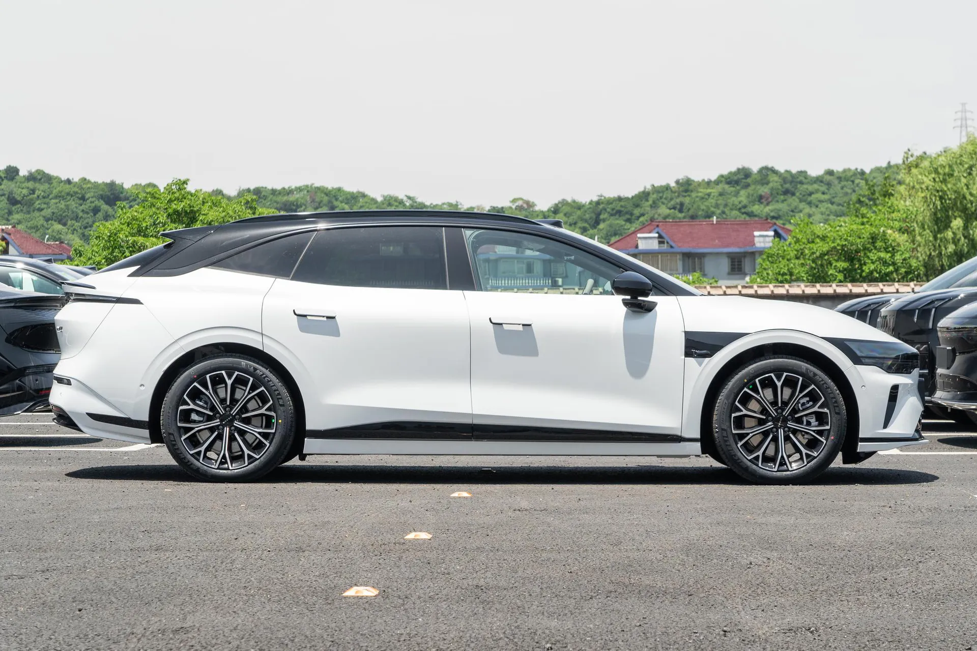  007 GT RWD Smart Driving 75kWh