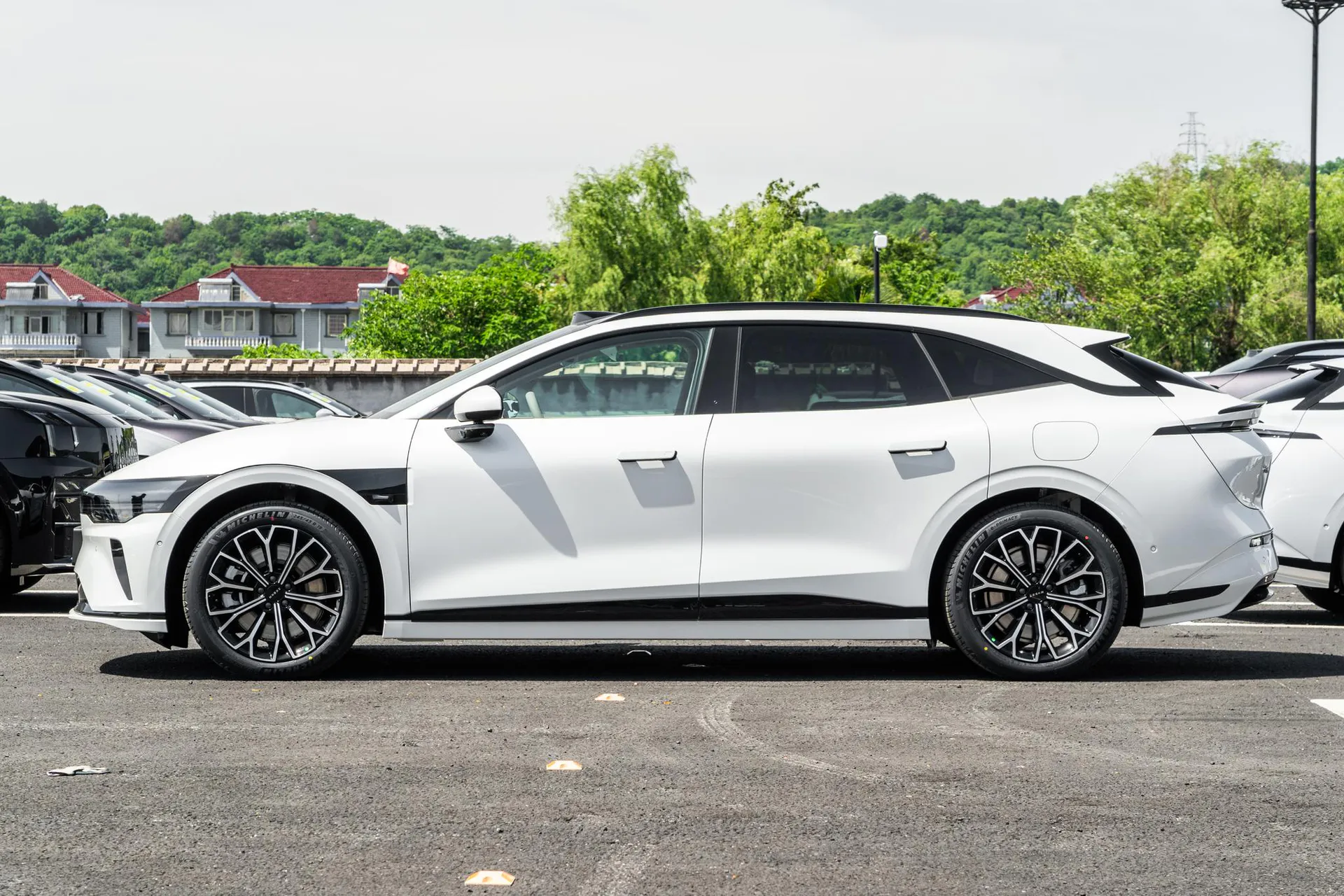  007 GT RWD Smart Driving 75kWh