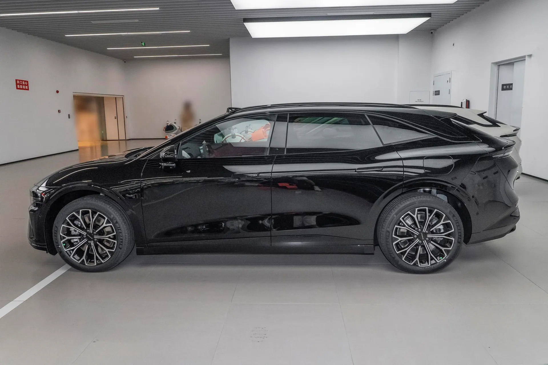  007 GT AWD Smart Driving 75kWh