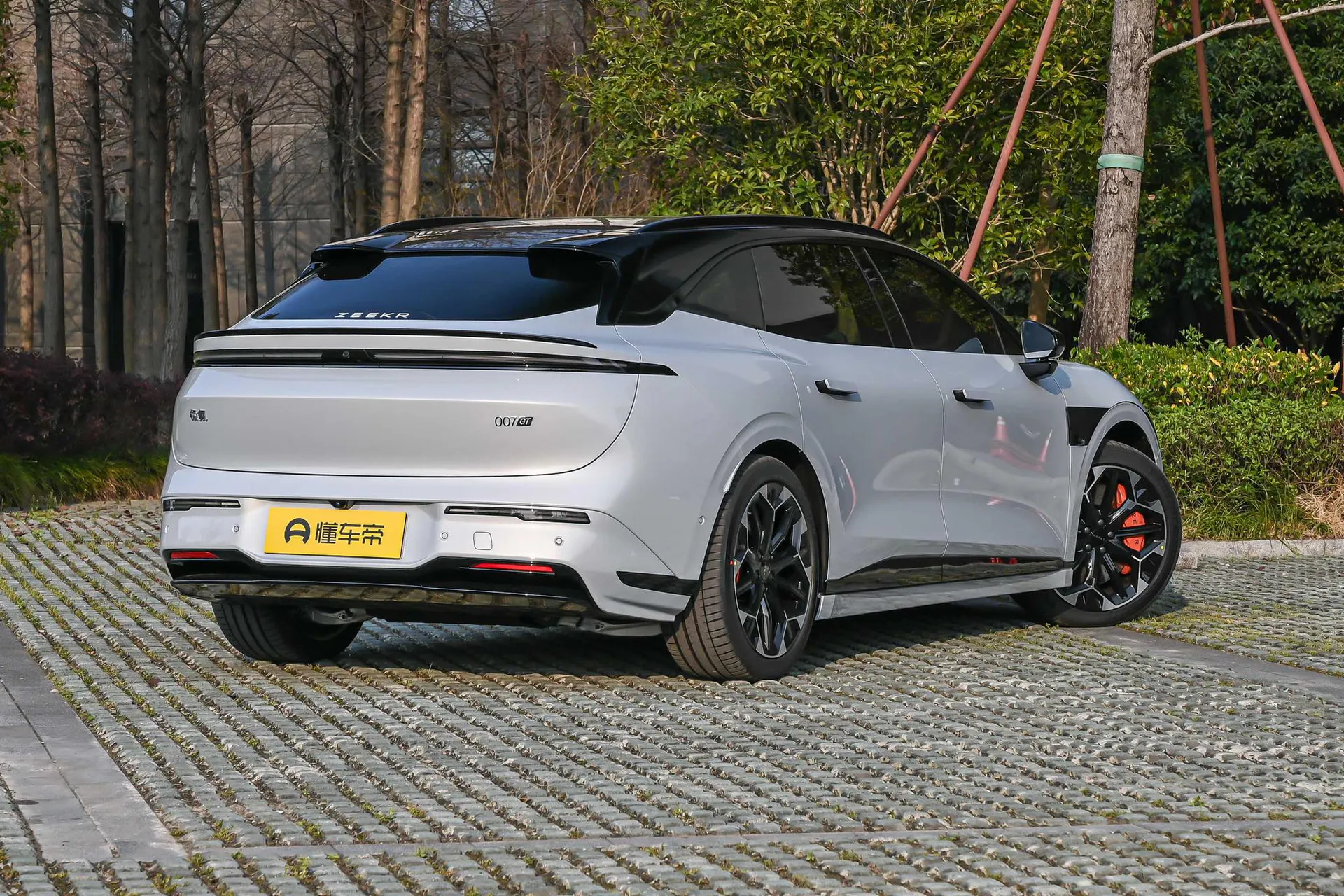  007 GT AWD Smart Driving 75kWh