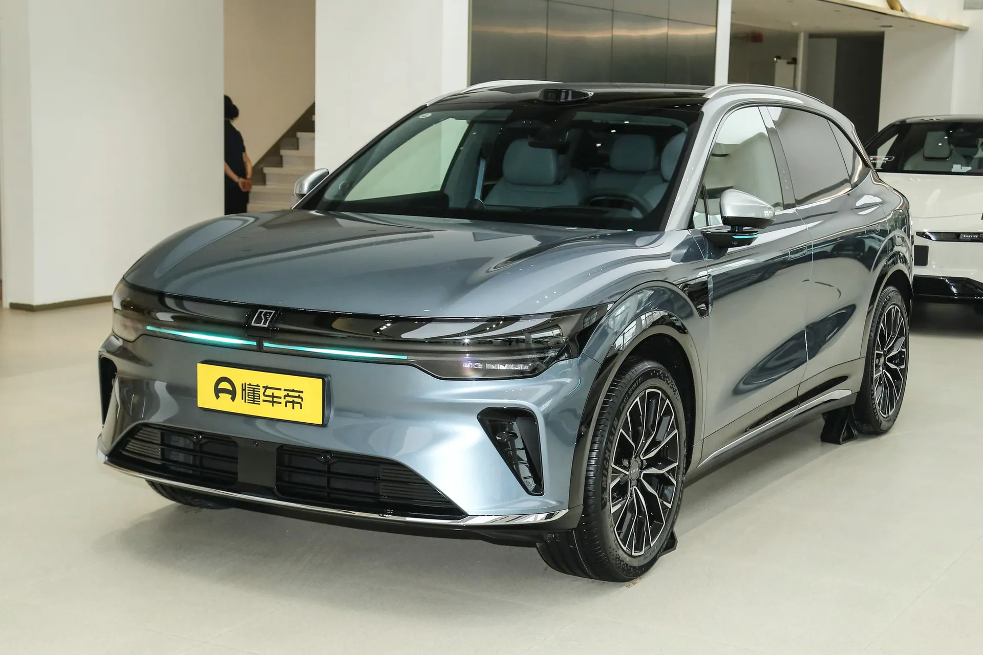  7X 75kWh RWD Max