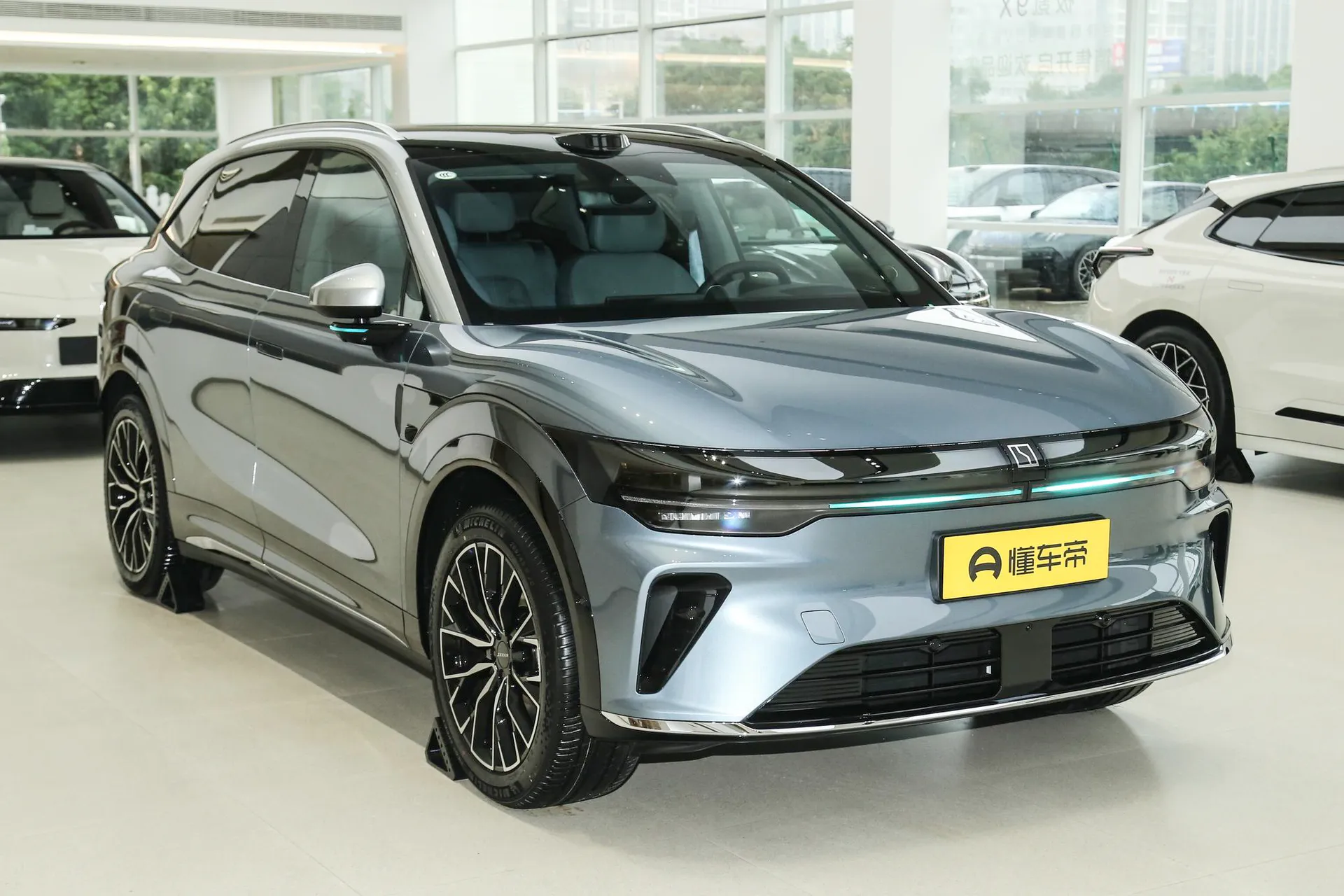  7X 75kWh RWD Max