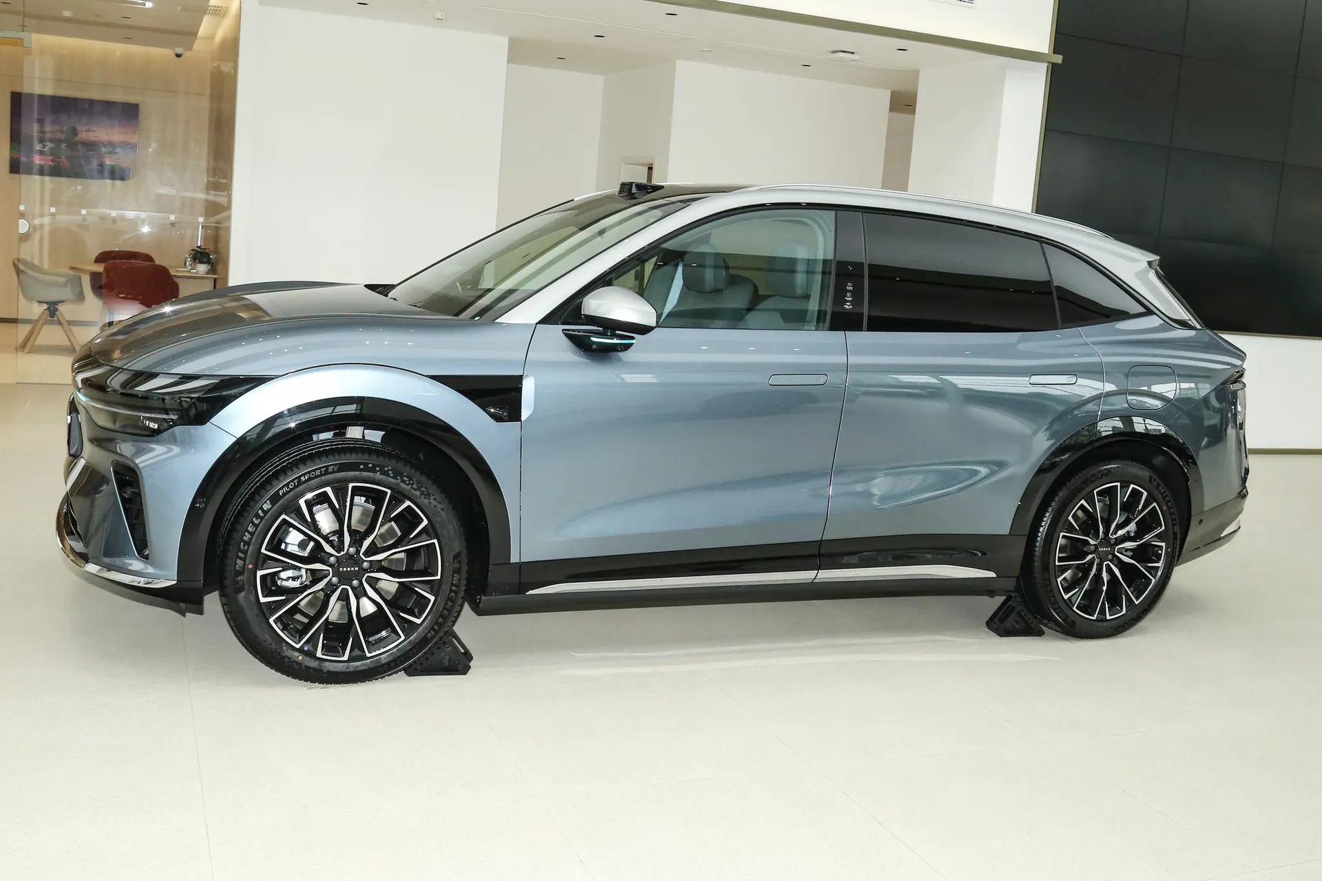  7X 75kWh RWD Max