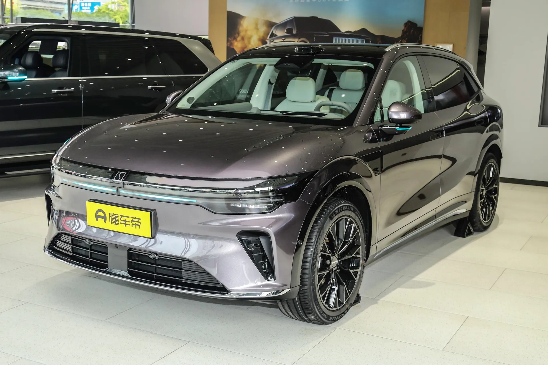  7X 75kWh RWD Max