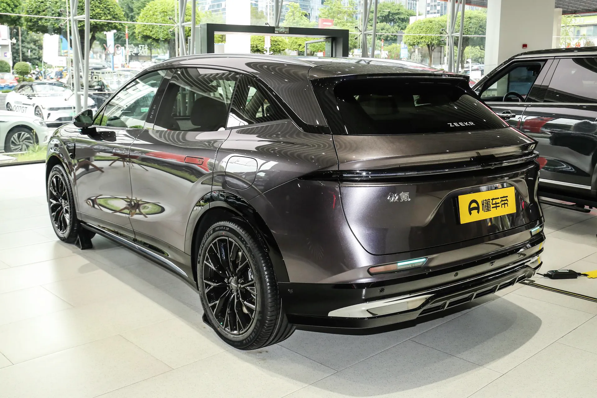  7X 75kWh RWD Max